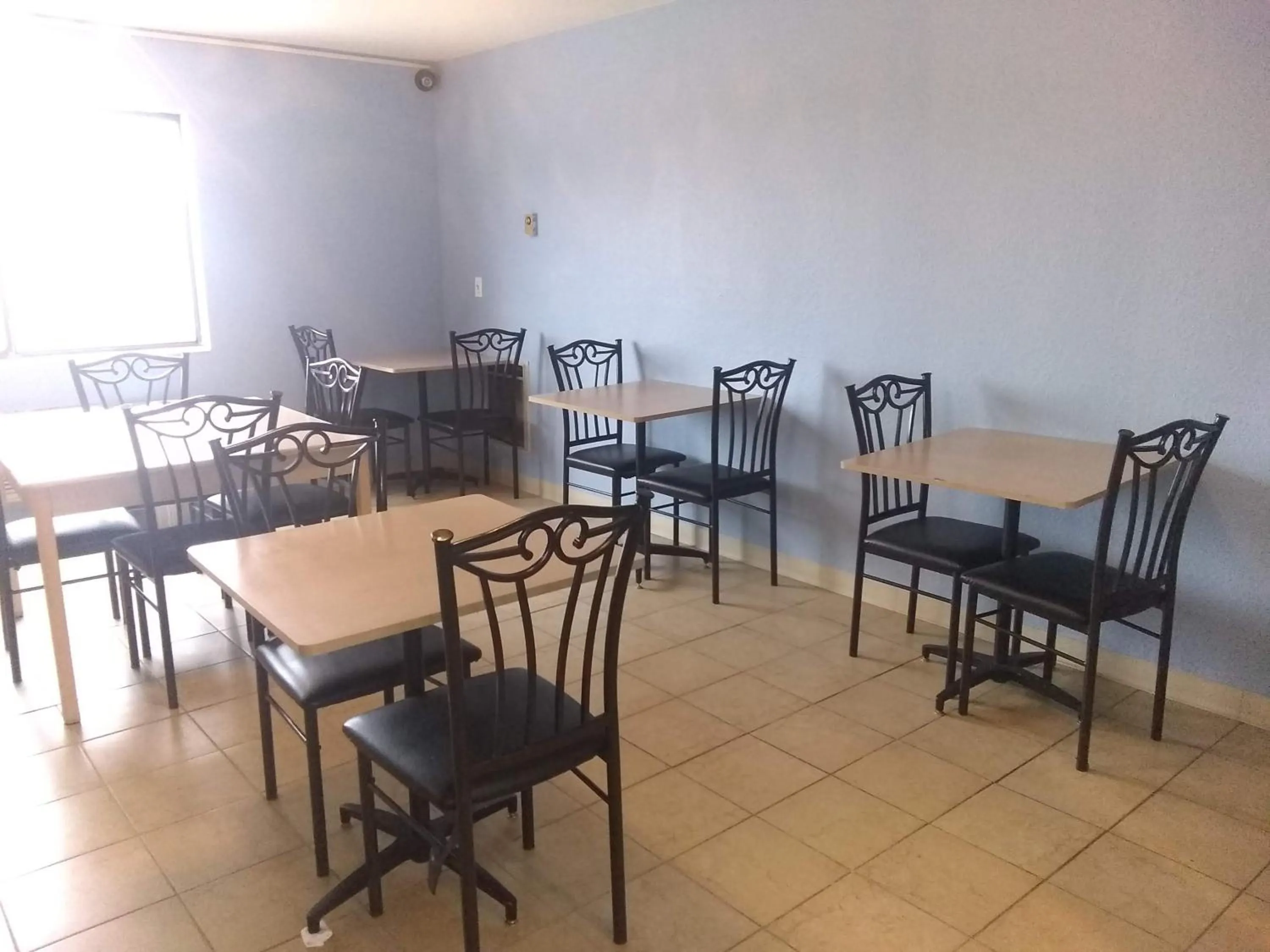 Breakfast in Sioux City Inn Sioux City IA Sergeant Bluff