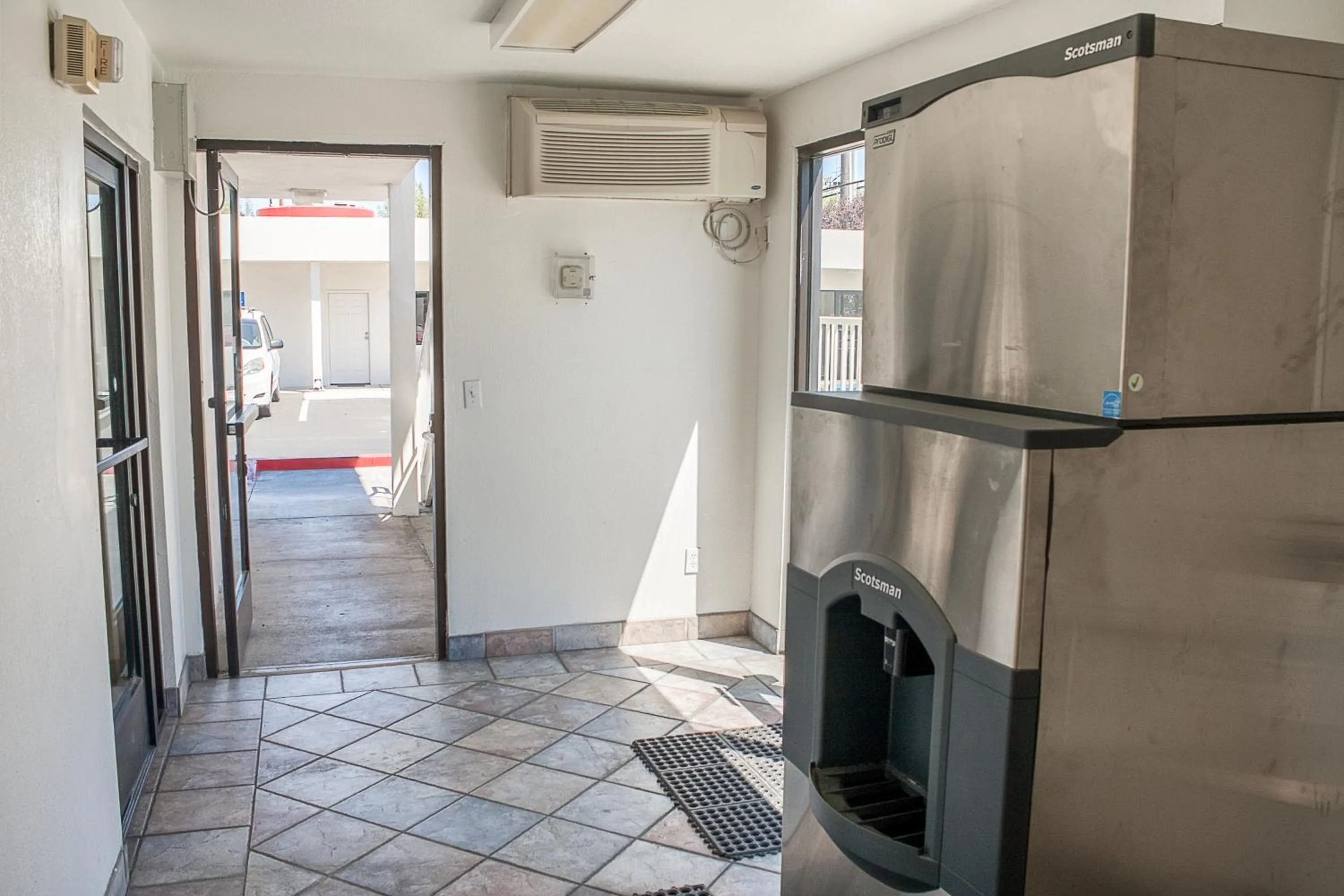 Other in Motel 6-Ukiah, CA