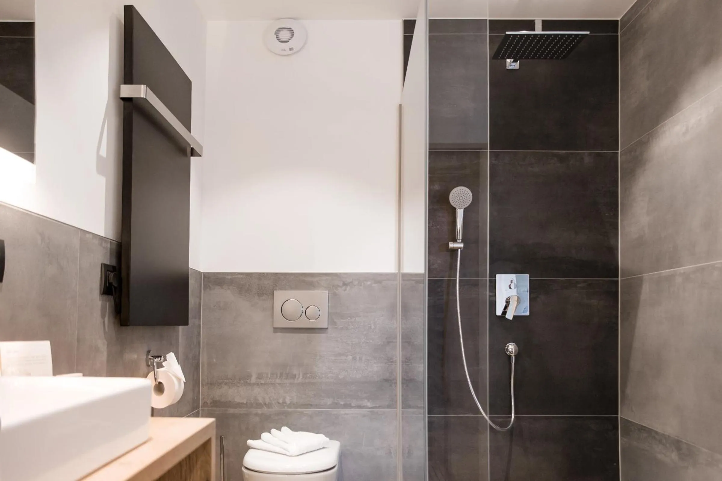 Shower in Patrix Hotel, Restaurant, Bar