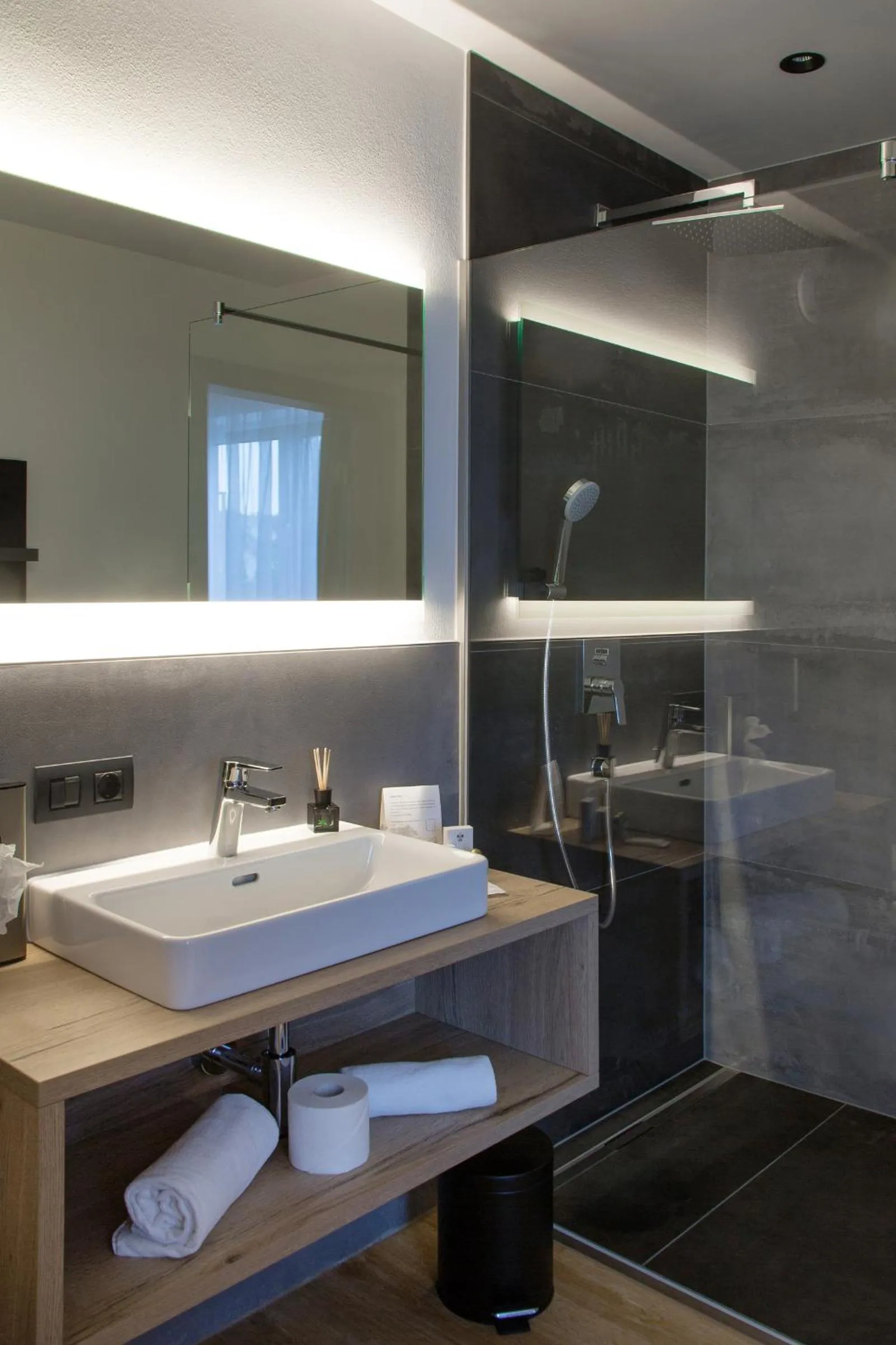 Shower in Patrix Hotel, Restaurant, Bar