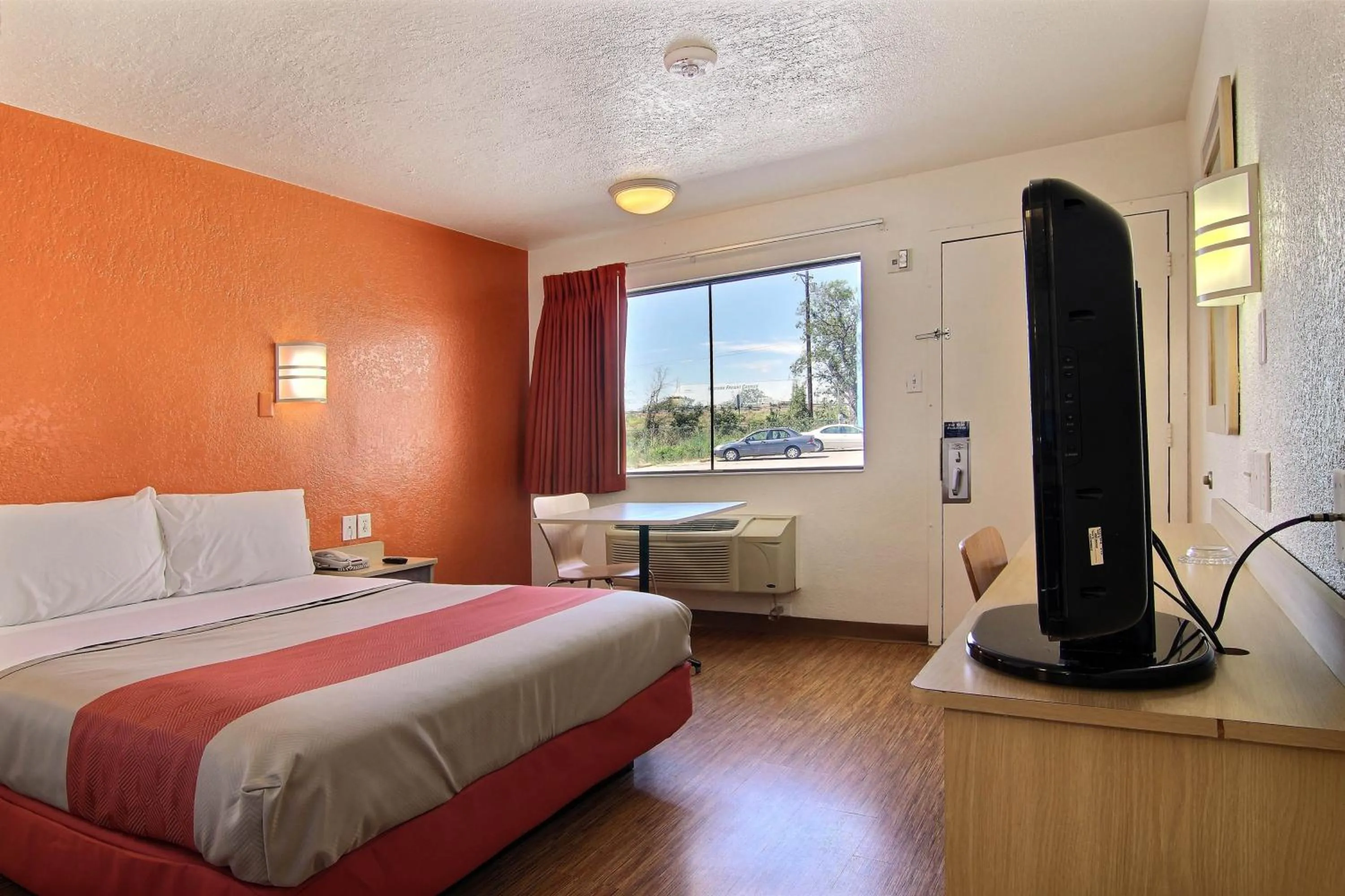 Bedroom, Bed in Motel 6-Abilene, TX