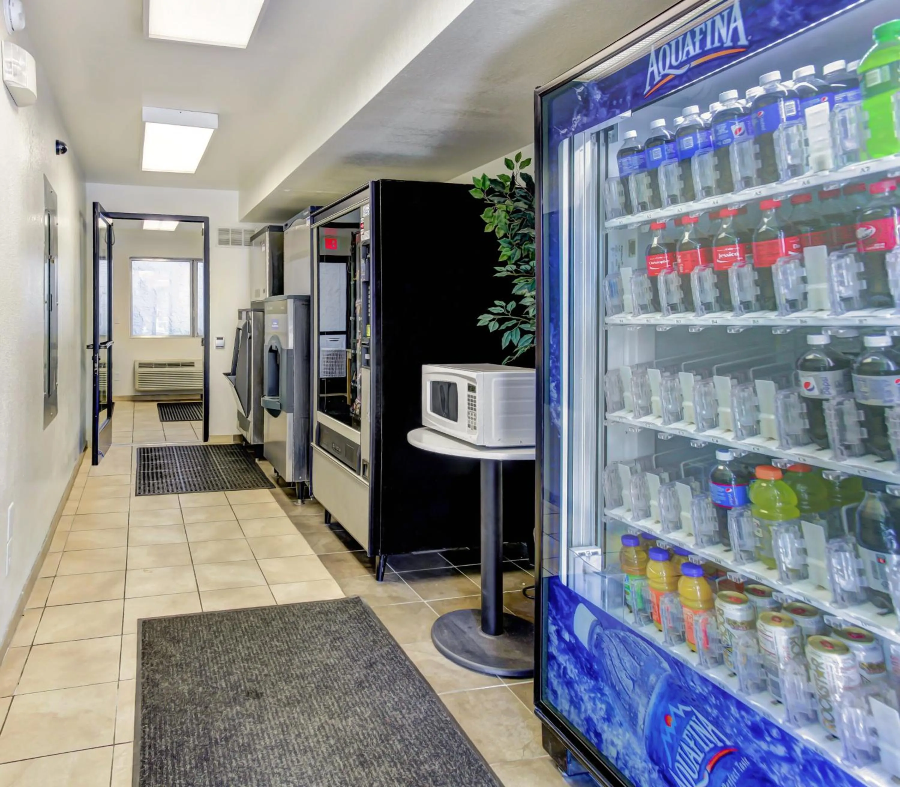 Decorative detail in Motel 6-Medford, OR