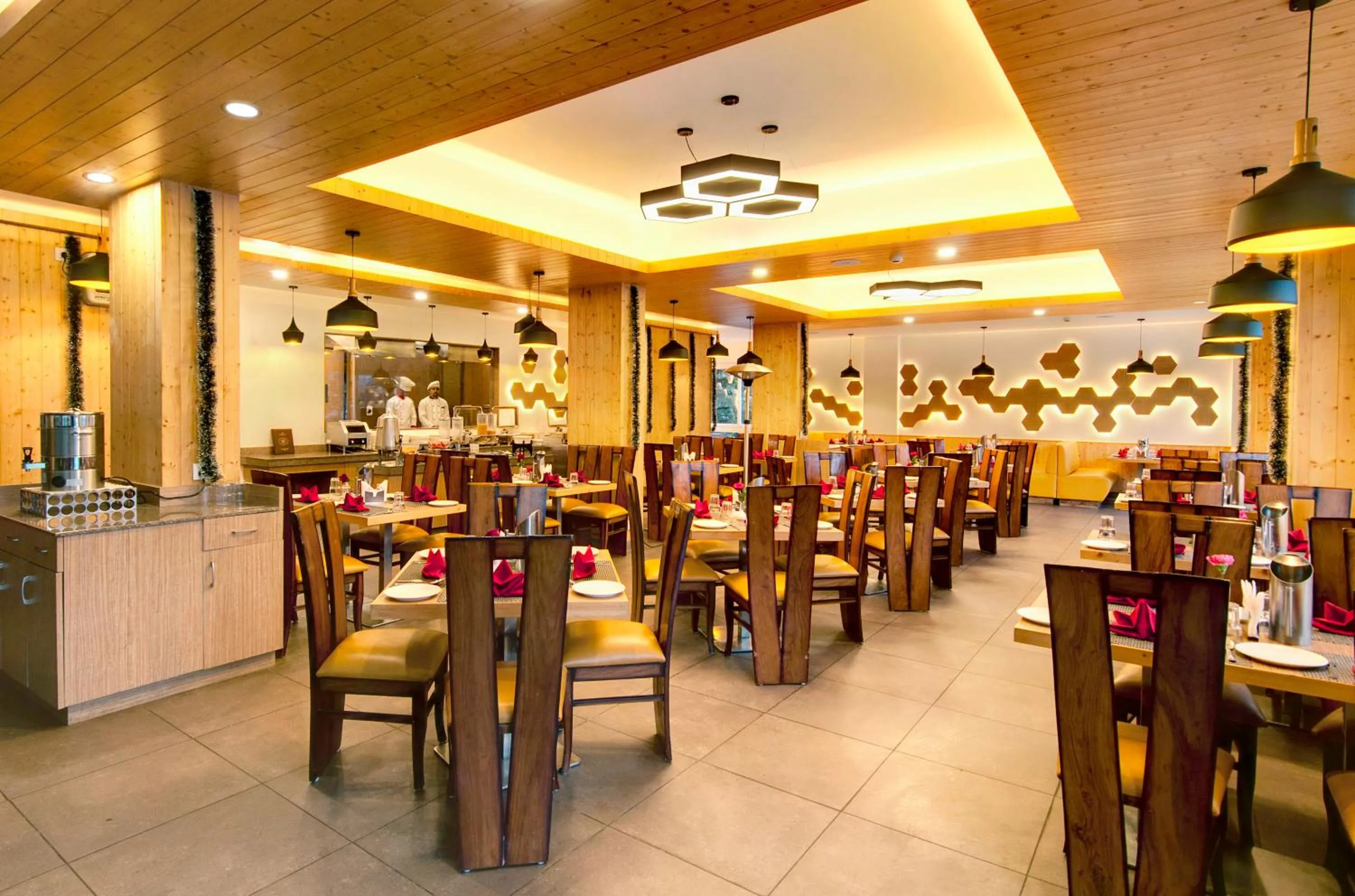 Restaurant/places to eat in The Orchard Greens Resort - A Centrally Heated Property