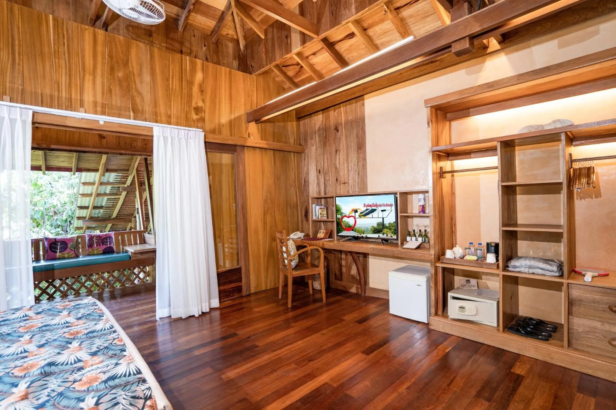 TV and multimedia in Veranda Natural Resort