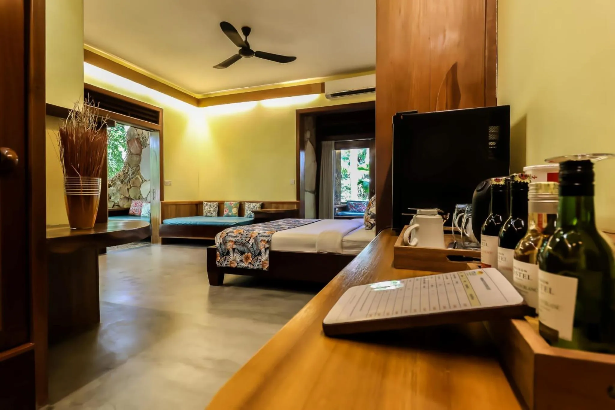 minibar, Bed in Veranda Natural Resort