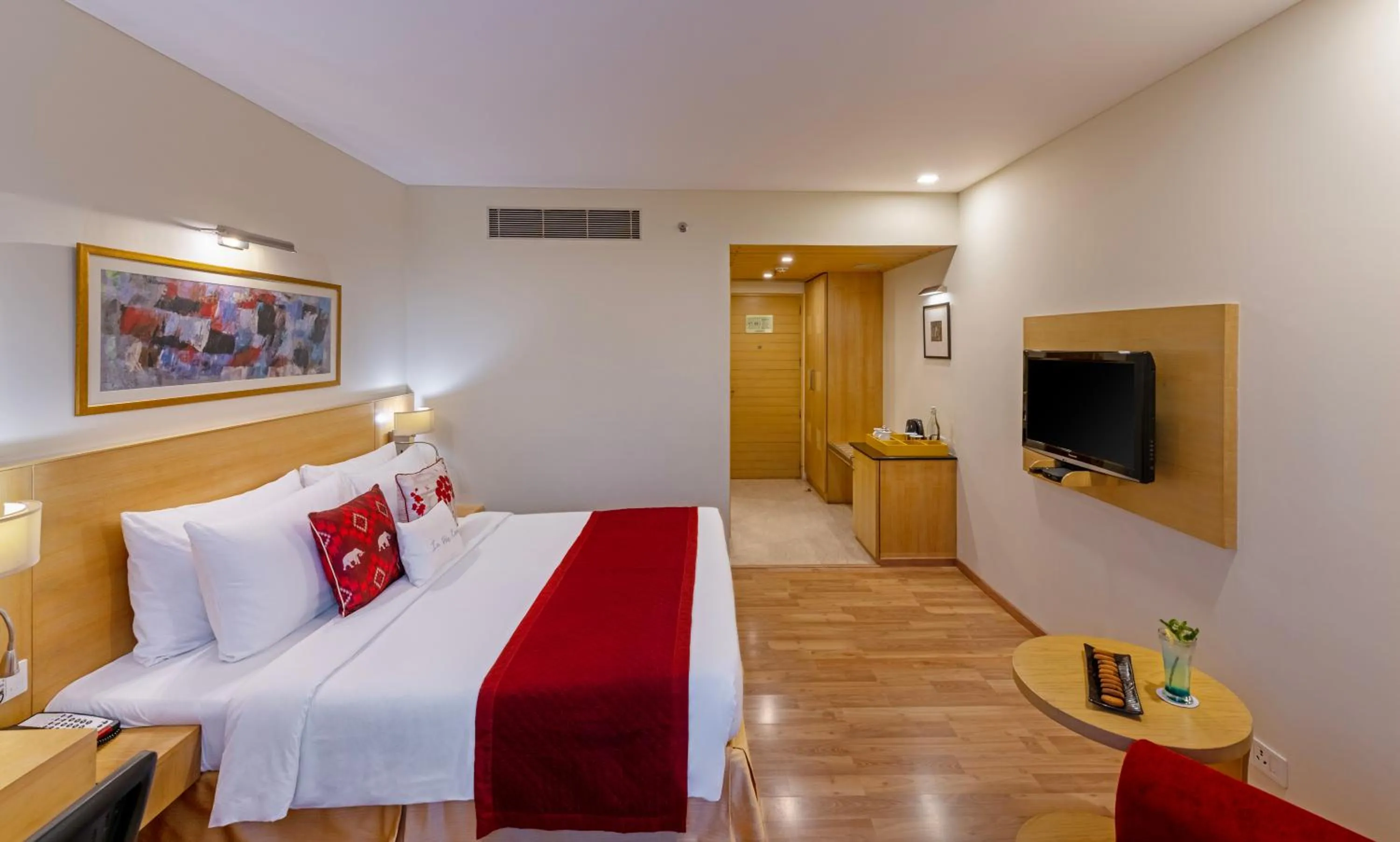 TV and multimedia, Bed in Zone Connect by The Park Saket New Delhi