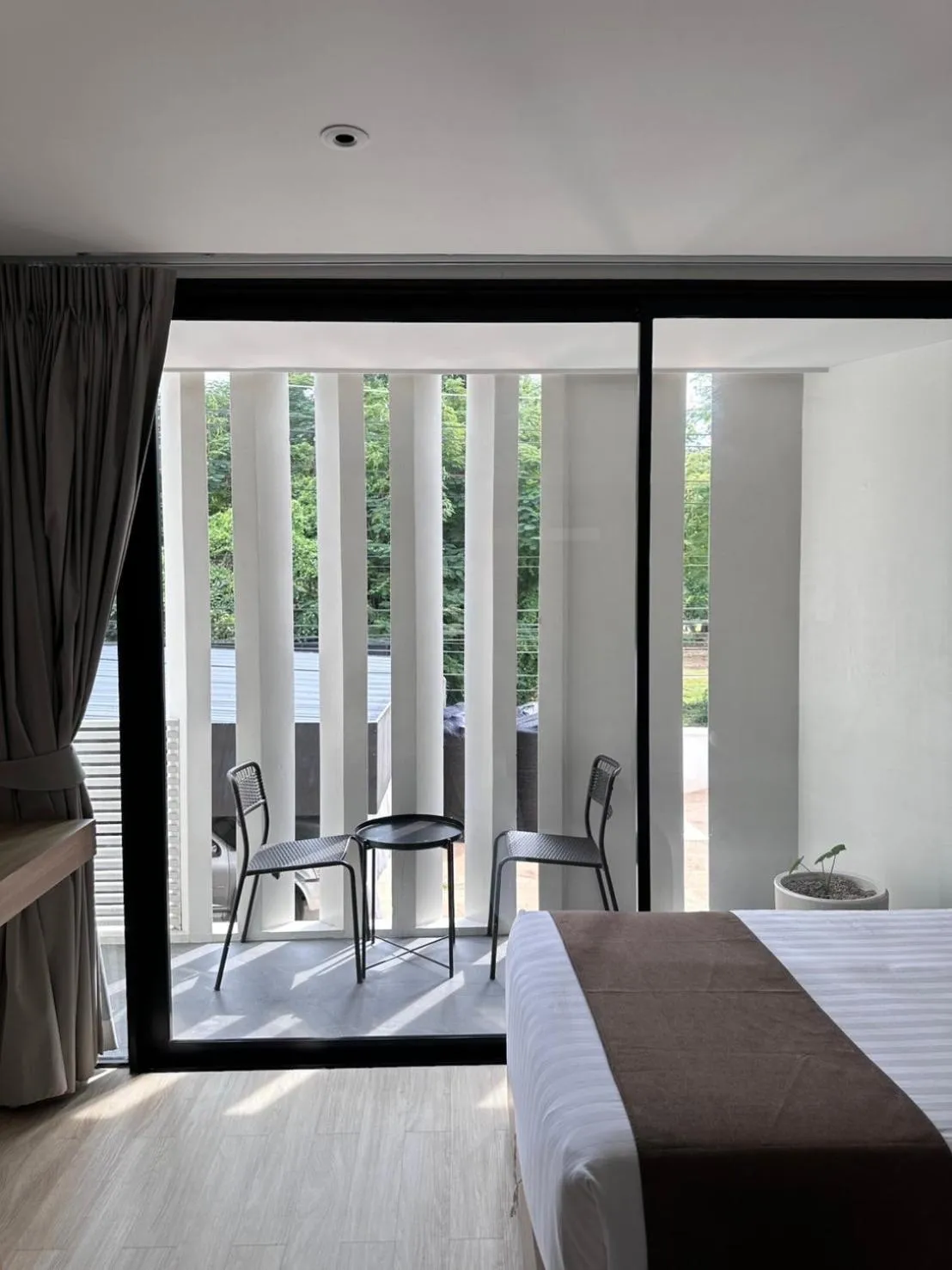 Balcony/Terrace, Bed in Nirundorn Resort Chaam