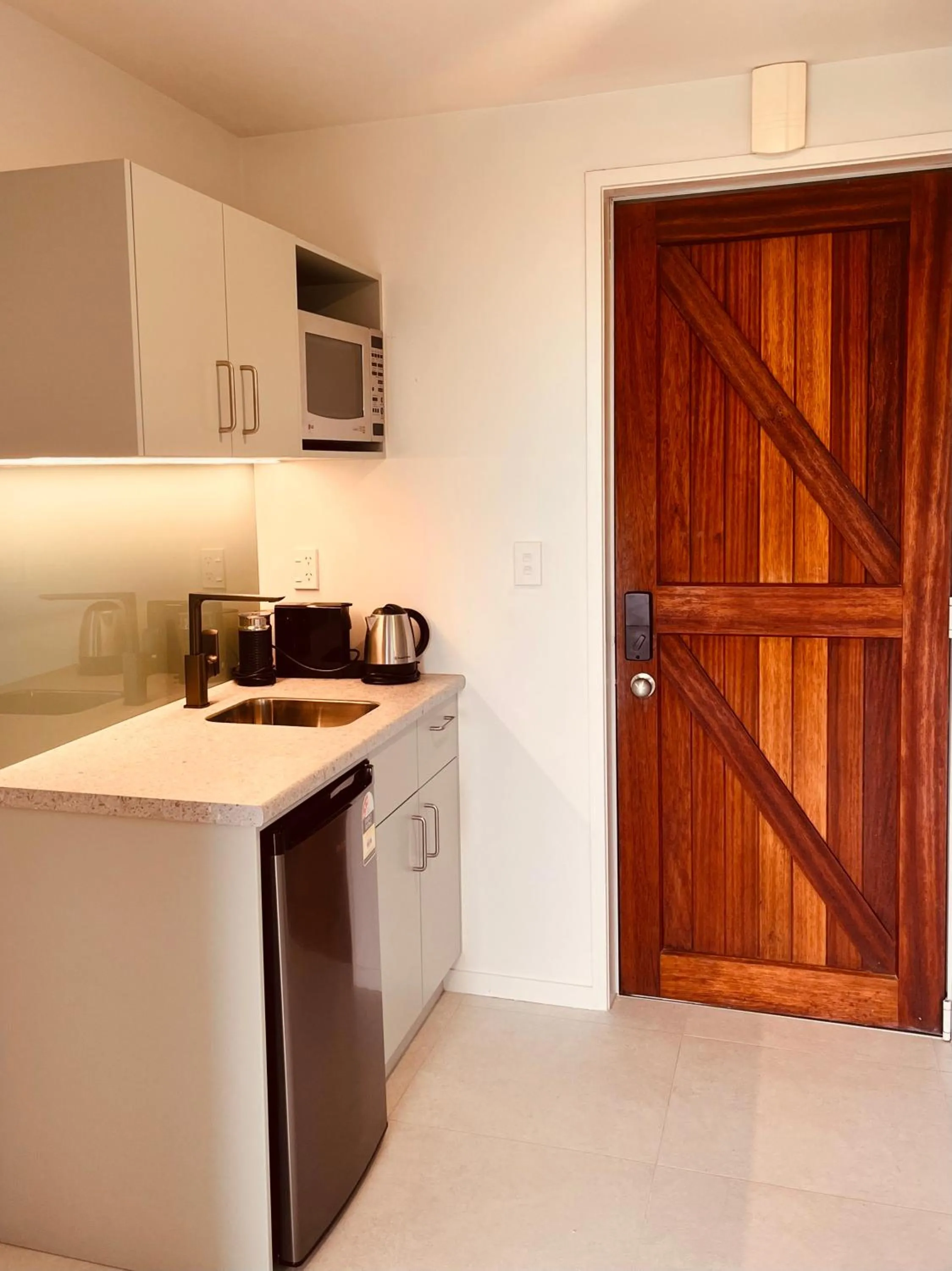 Kitchen or kitchenette in Watermark Apartments