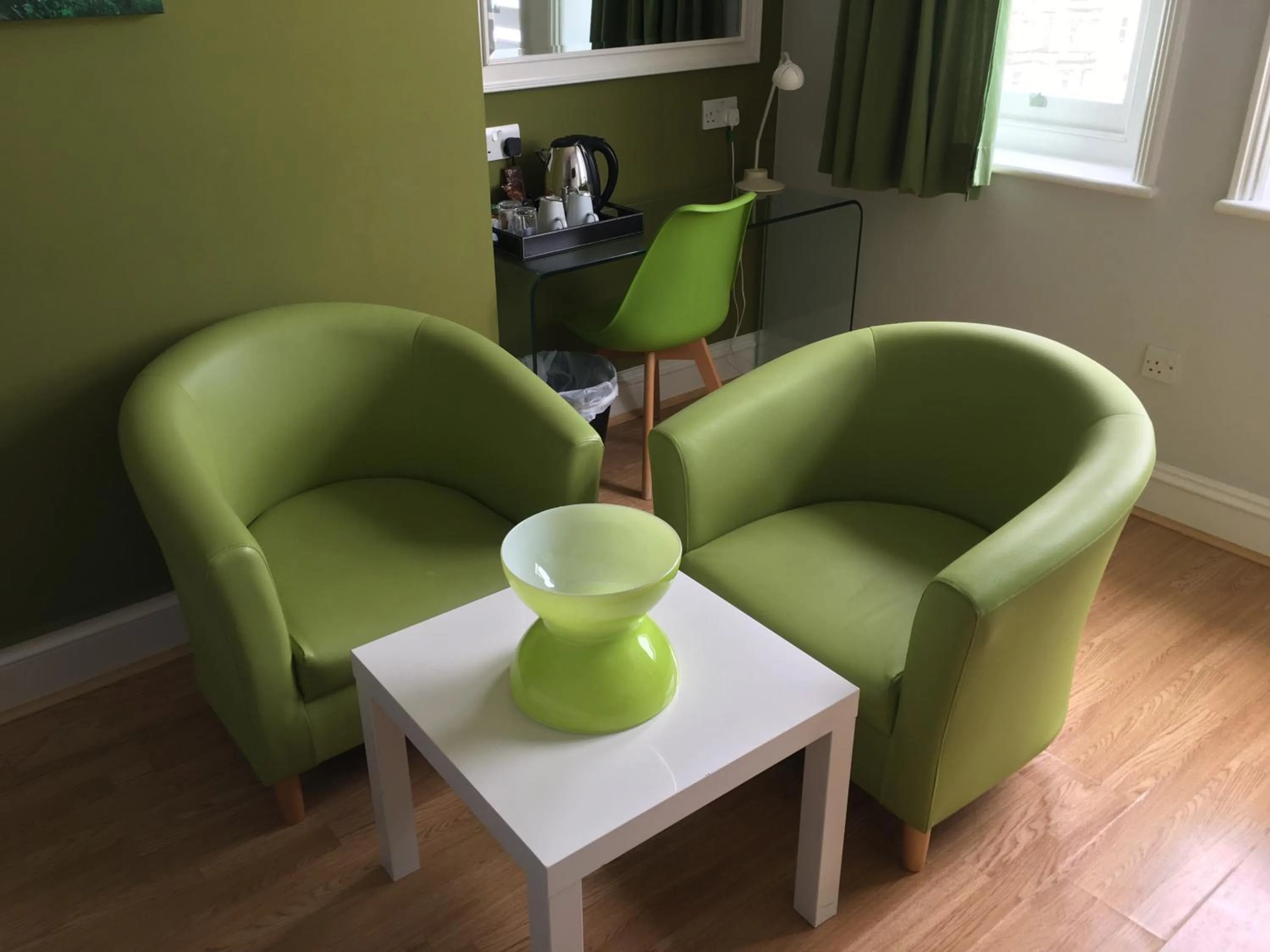 Seating area in Da Vinci Eastbourne