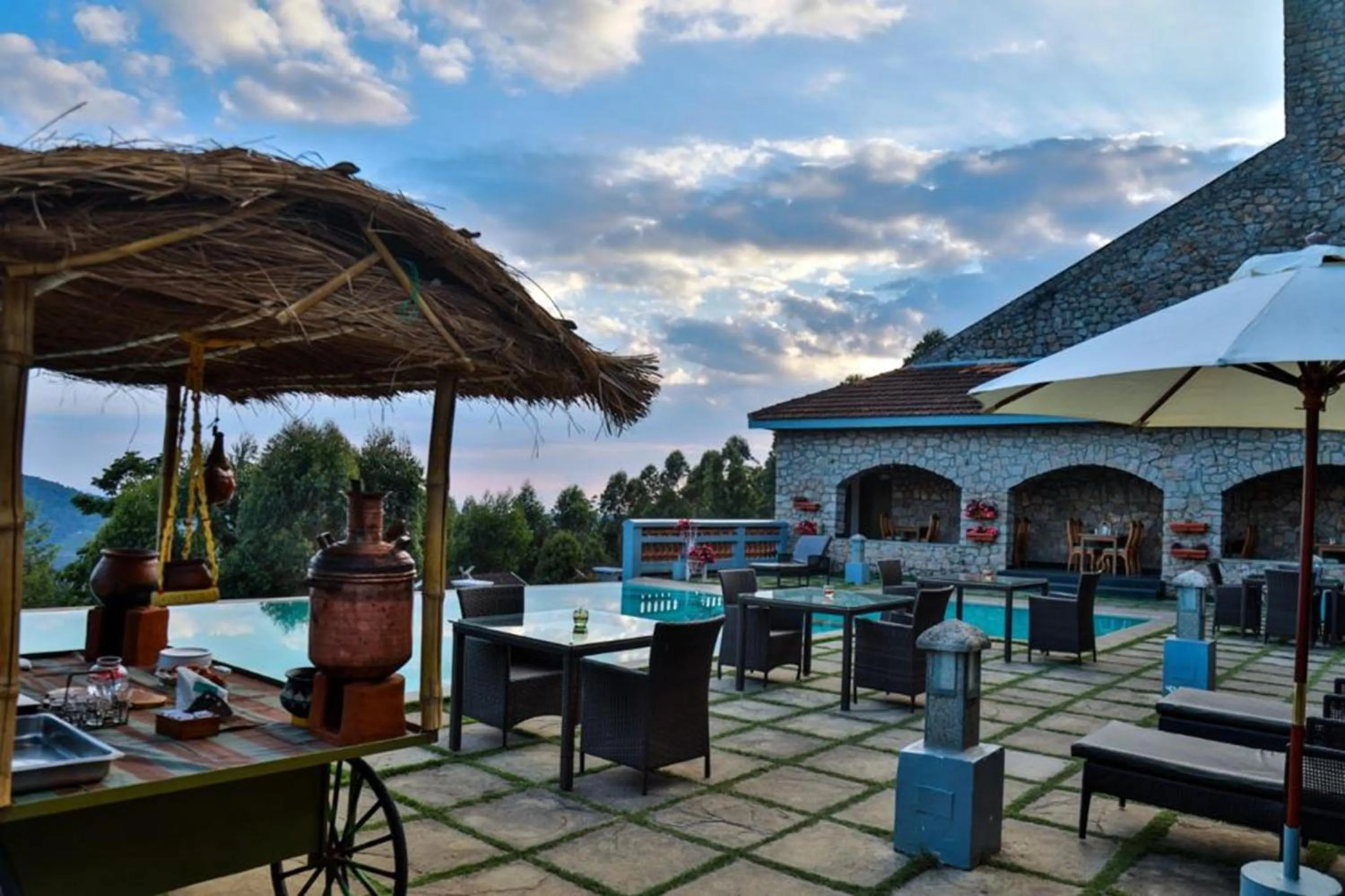 Swimming pool in Mountain Club Resort Munnar