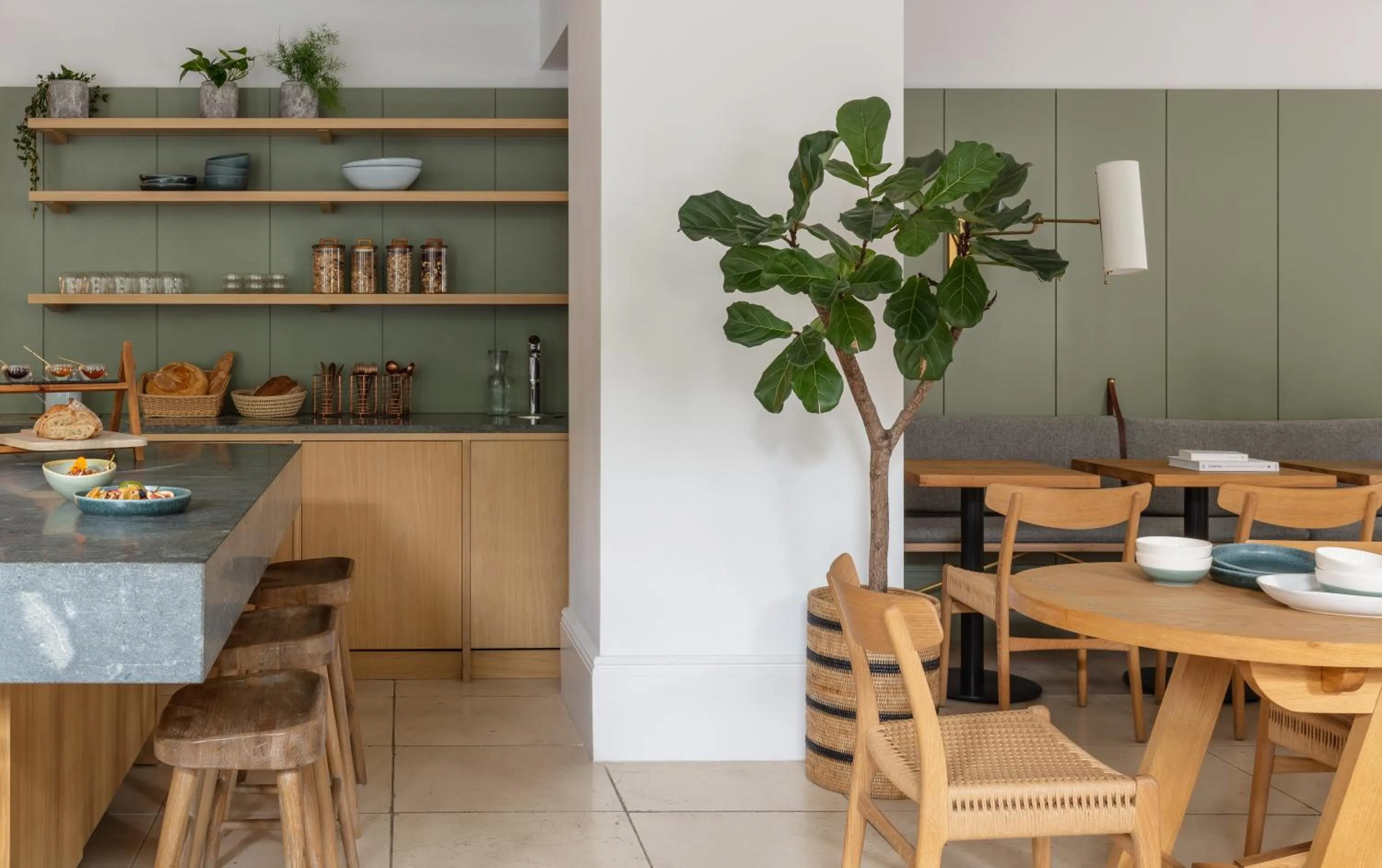 Restaurant/places to eat in Inhabit Southwick Street, a Member of Design Hotels