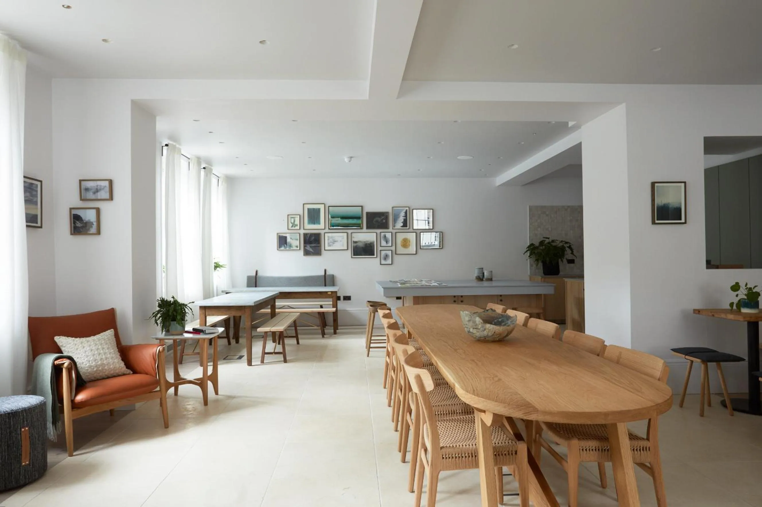 Restaurant/places to eat in Inhabit Southwick Street, a Member of Design Hotels