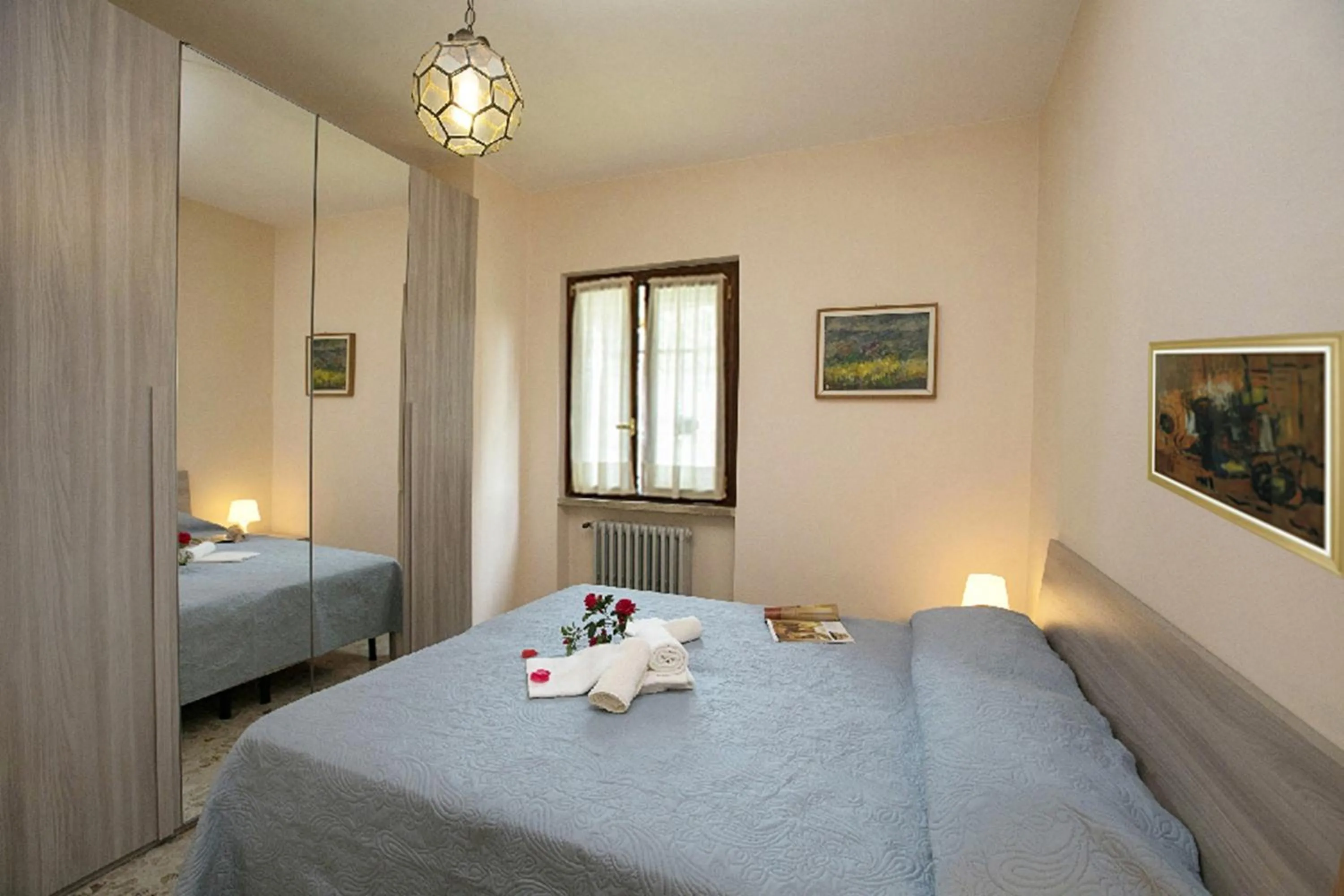 Bedroom, Bed in Villa Alberti Appartamento Bruna - Happy Rentals