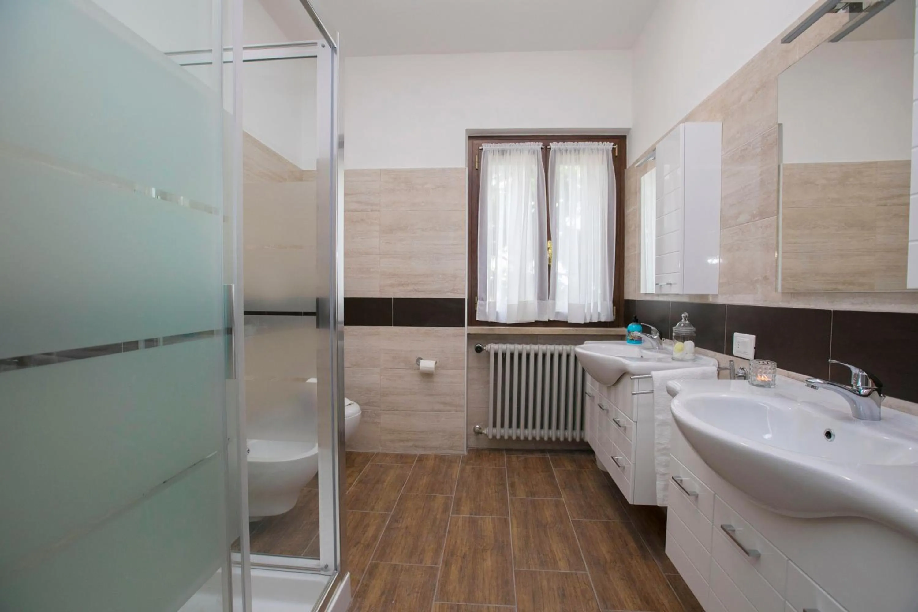 Bathroom in Villa Alberti Appartamento Bruna - Happy Rentals