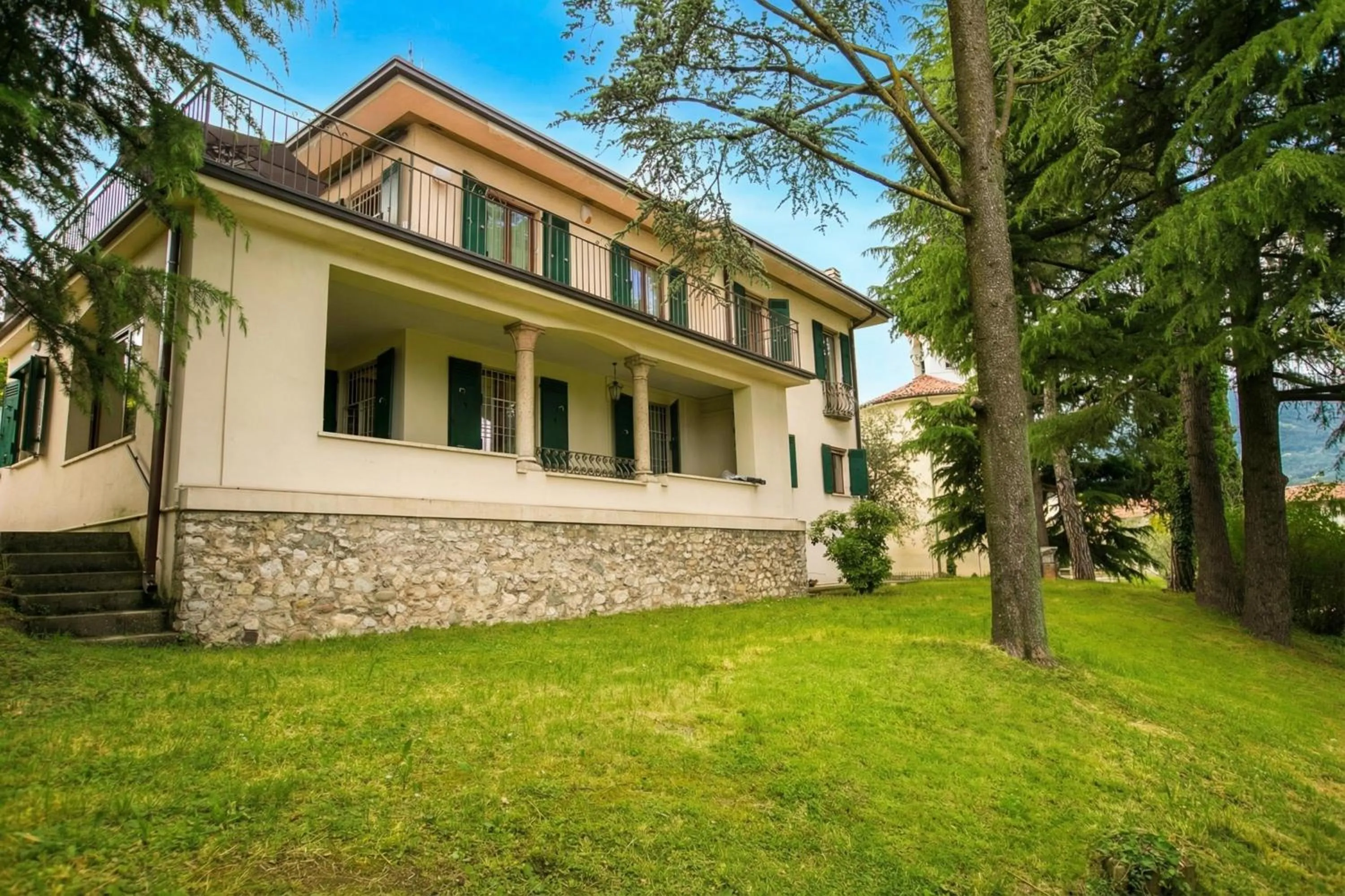 Property building in Villa Alberti Appartamento Bruna - Happy Rentals