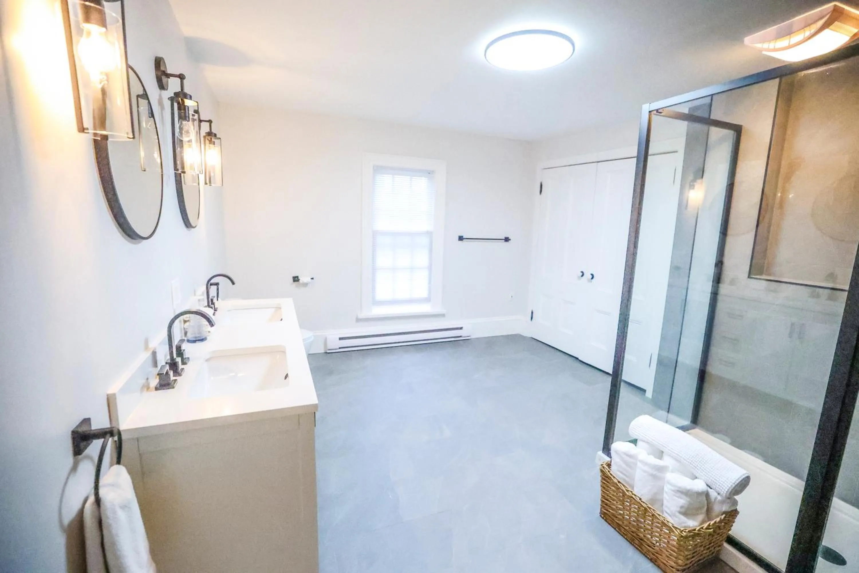 The Kitch'inn - Boutique Inn and Wine Bar