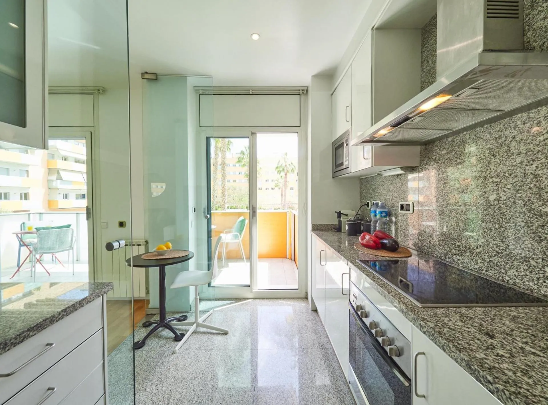 Dining area in BarcelonaForRent Vila Olimpica Pool Suites