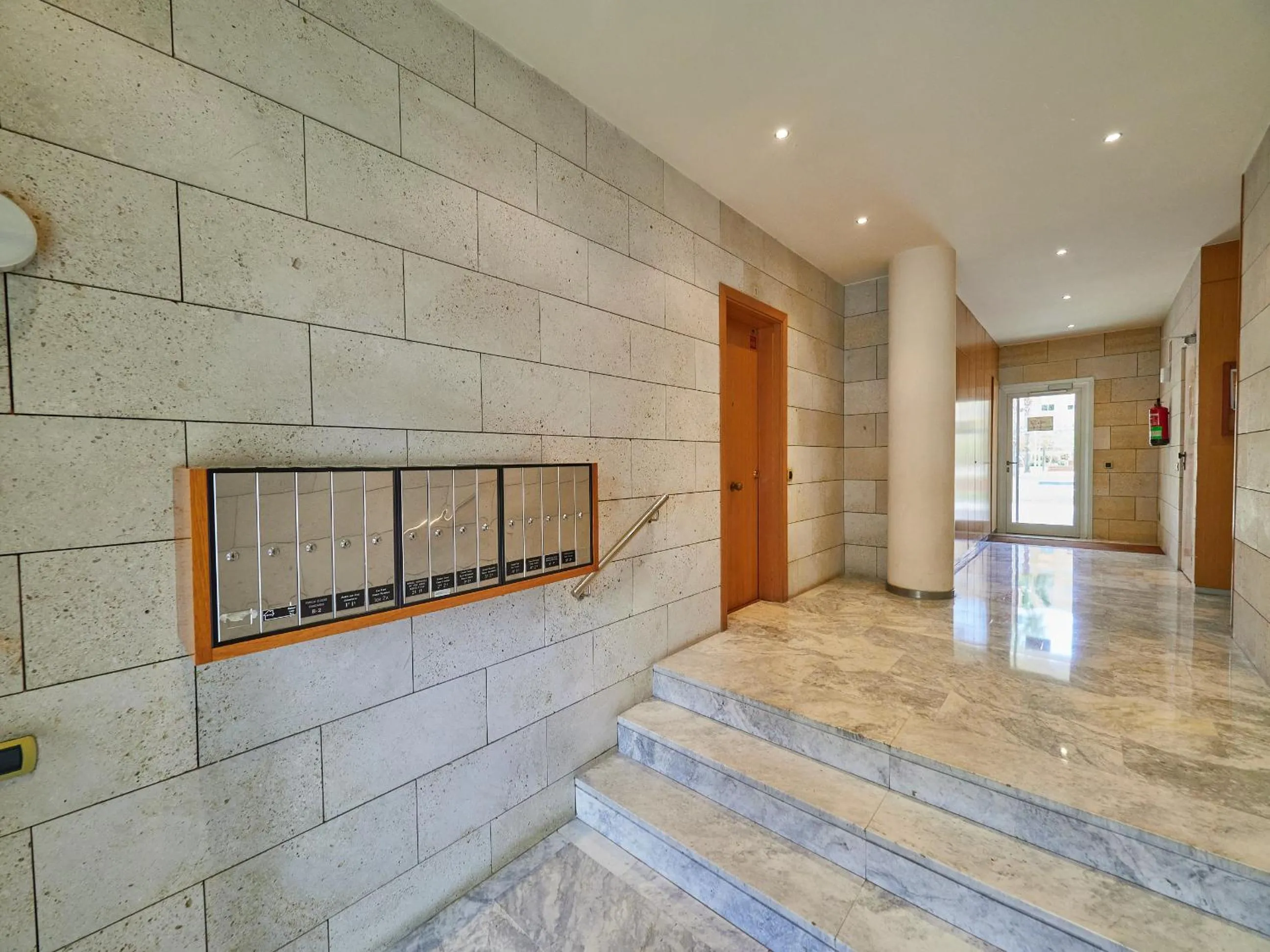 Lobby or reception in BarcelonaForRent Vila Olimpica Pool Suites