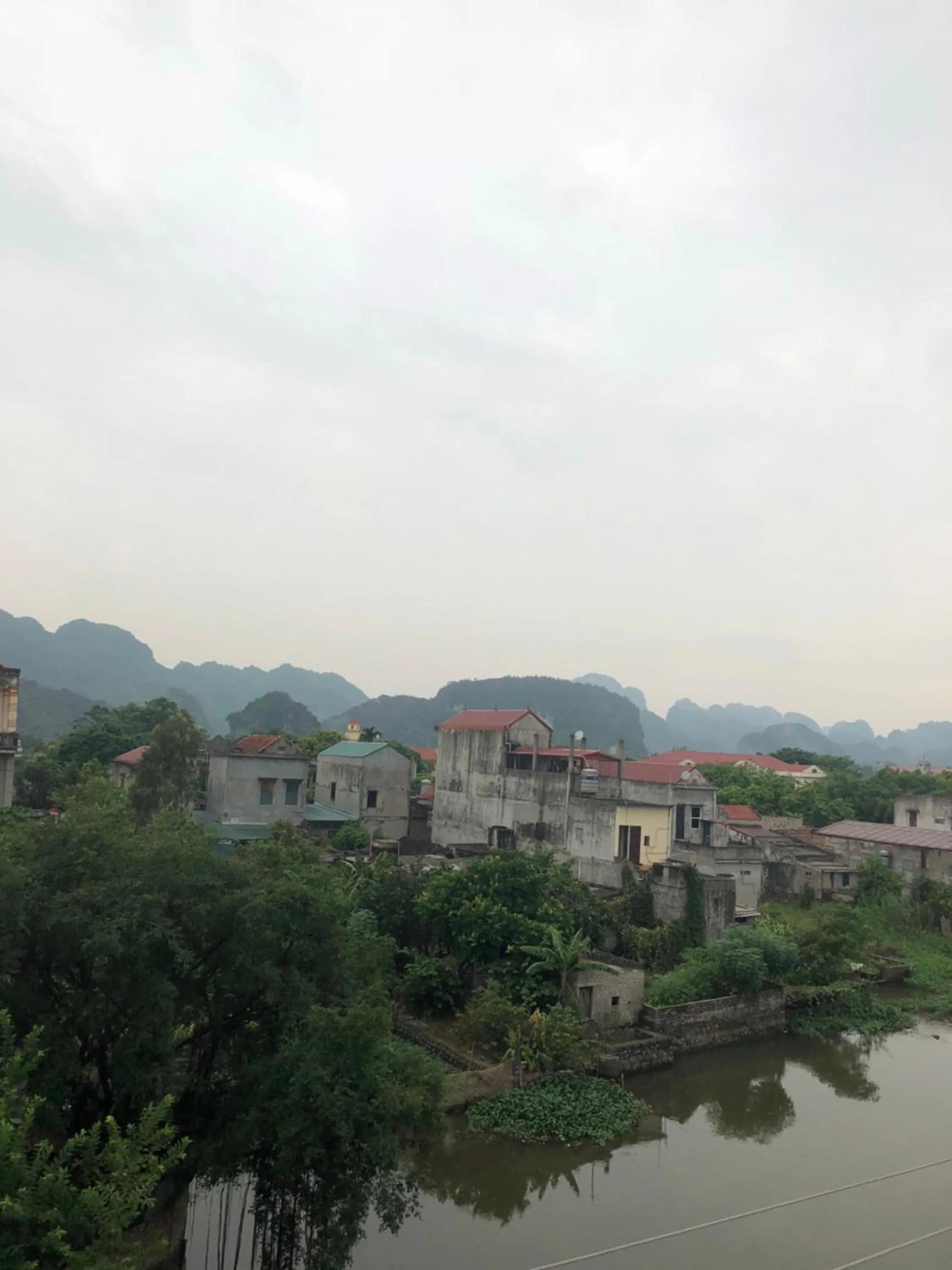 River view in Tam Coc - Thành Homestay