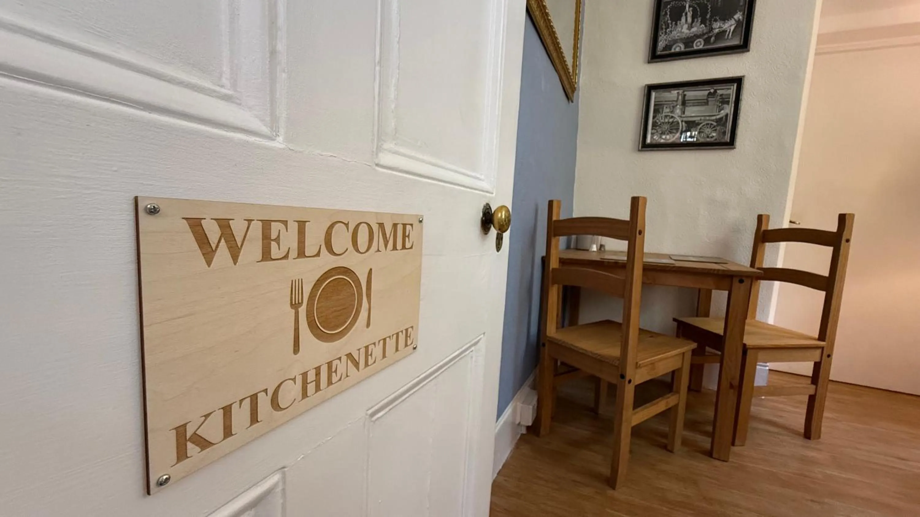 Kitchen or kitchenette in Watermead House