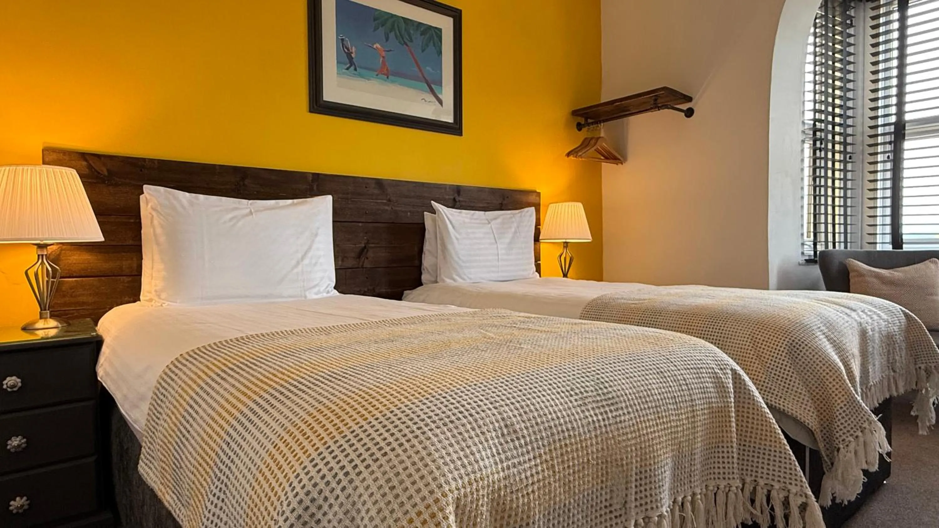 Bedroom, Bed in Watermead House