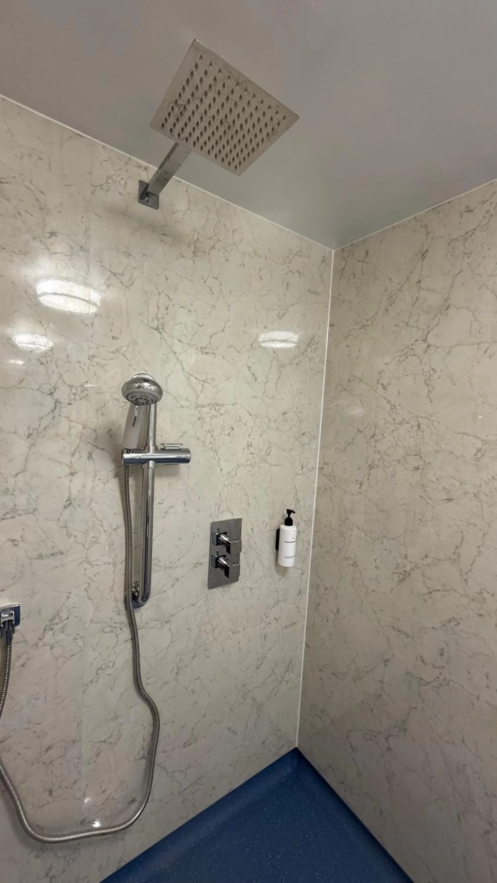 Bathroom in Watermead House