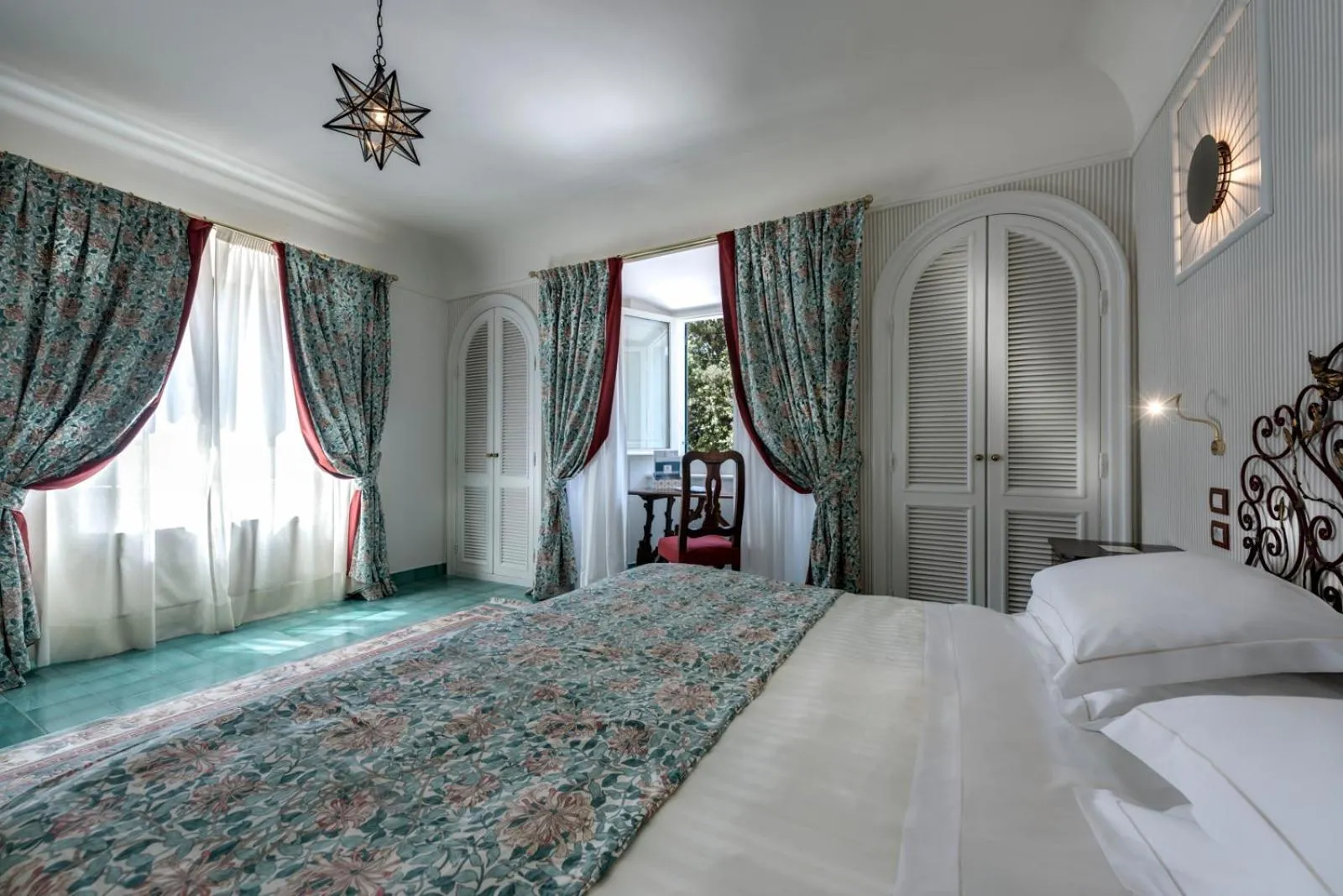 Bed in Augustus Hotel & Resort