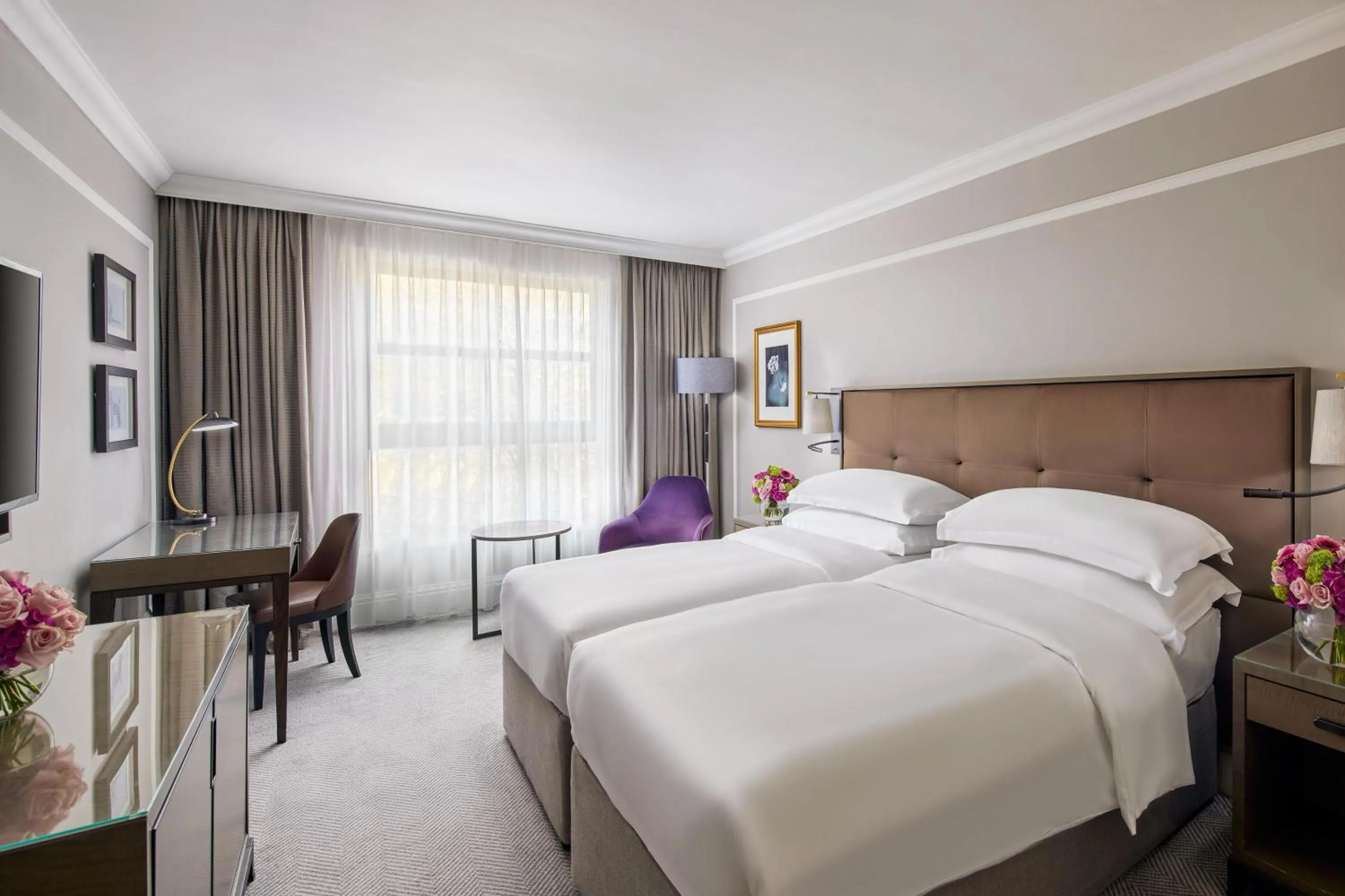 Bedroom, Bed in Hyatt Regency London - The Churchill