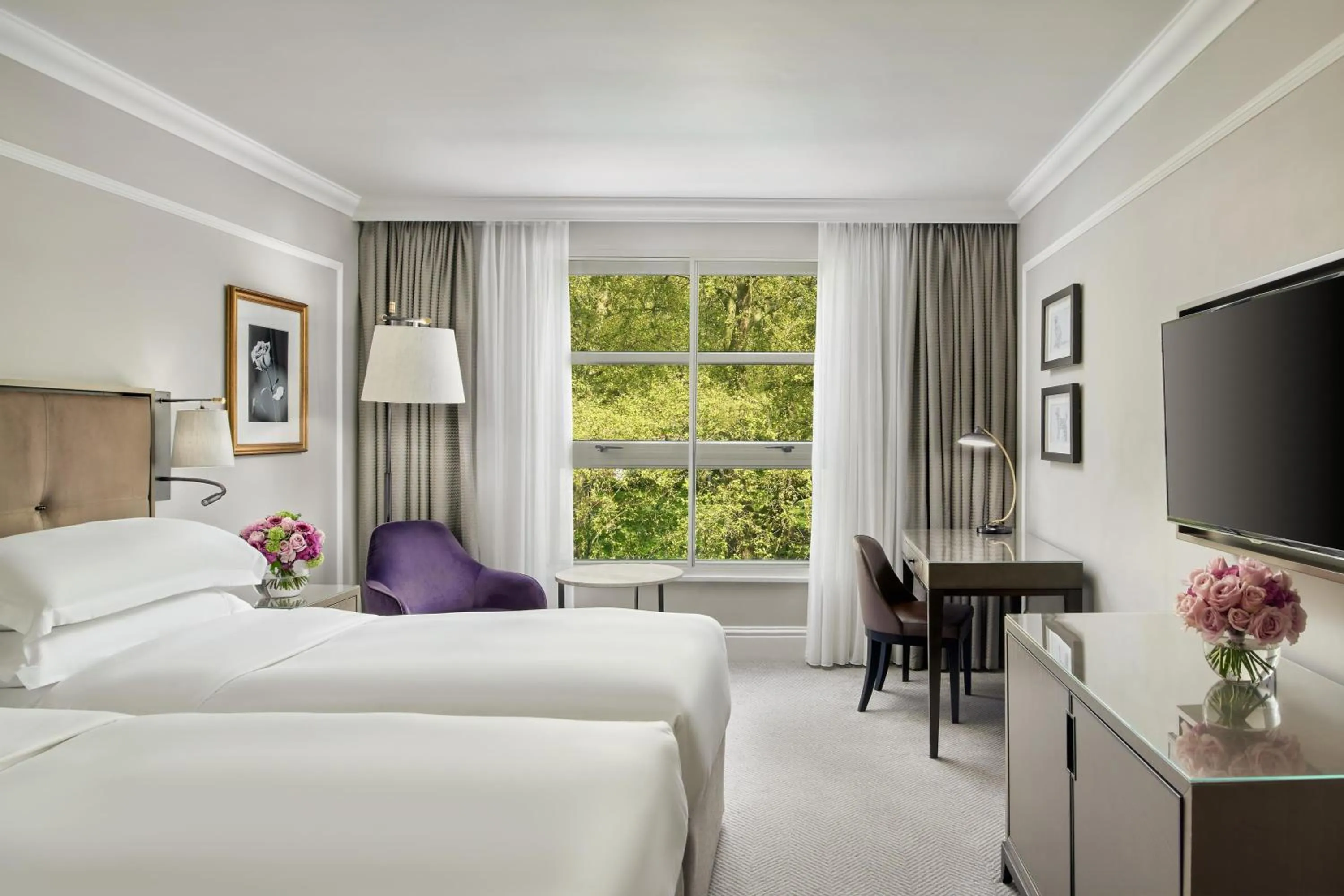 Bedroom, Bed in Hyatt Regency London - The Churchill