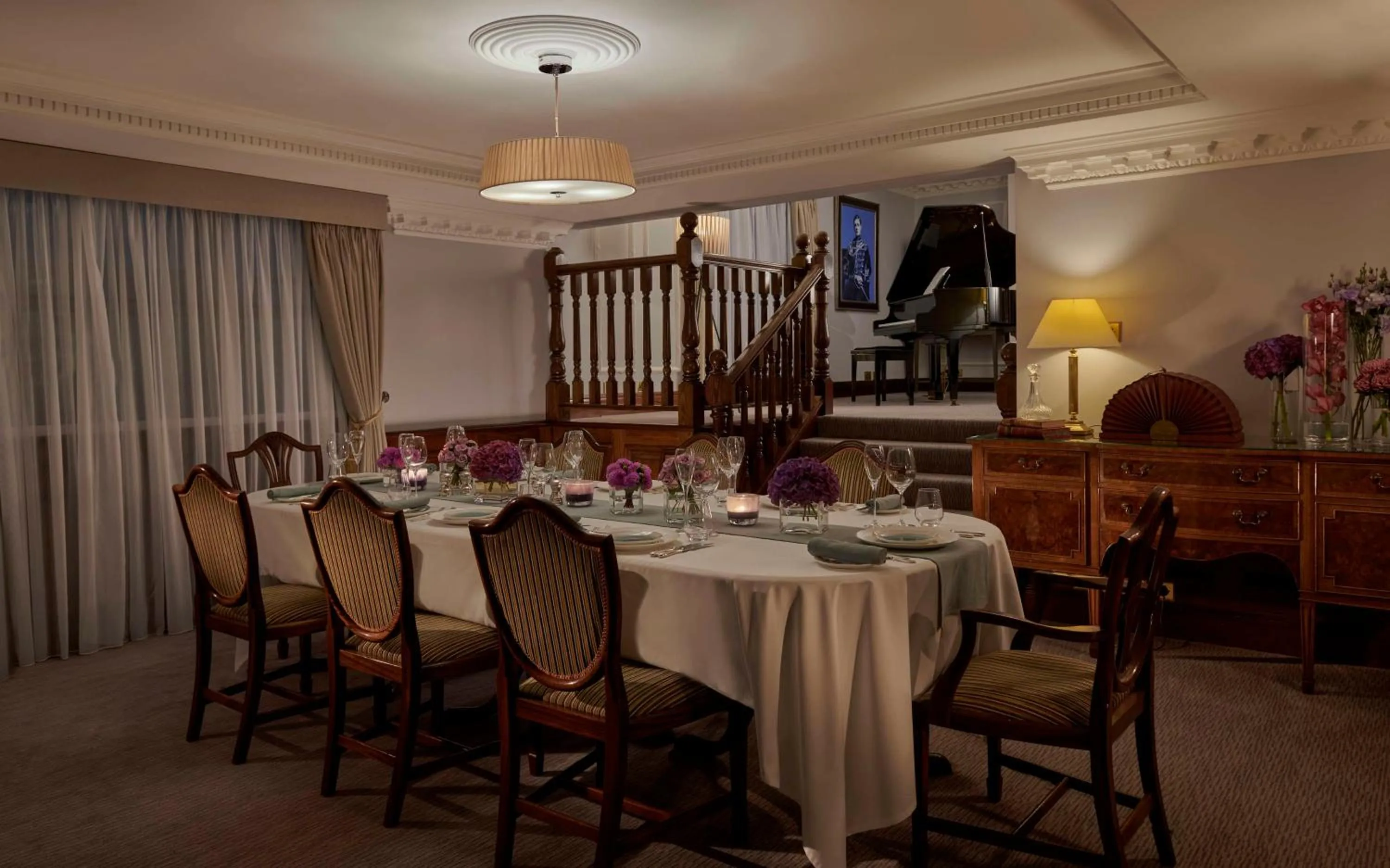 Photo of the whole room in Hyatt Regency London - The Churchill