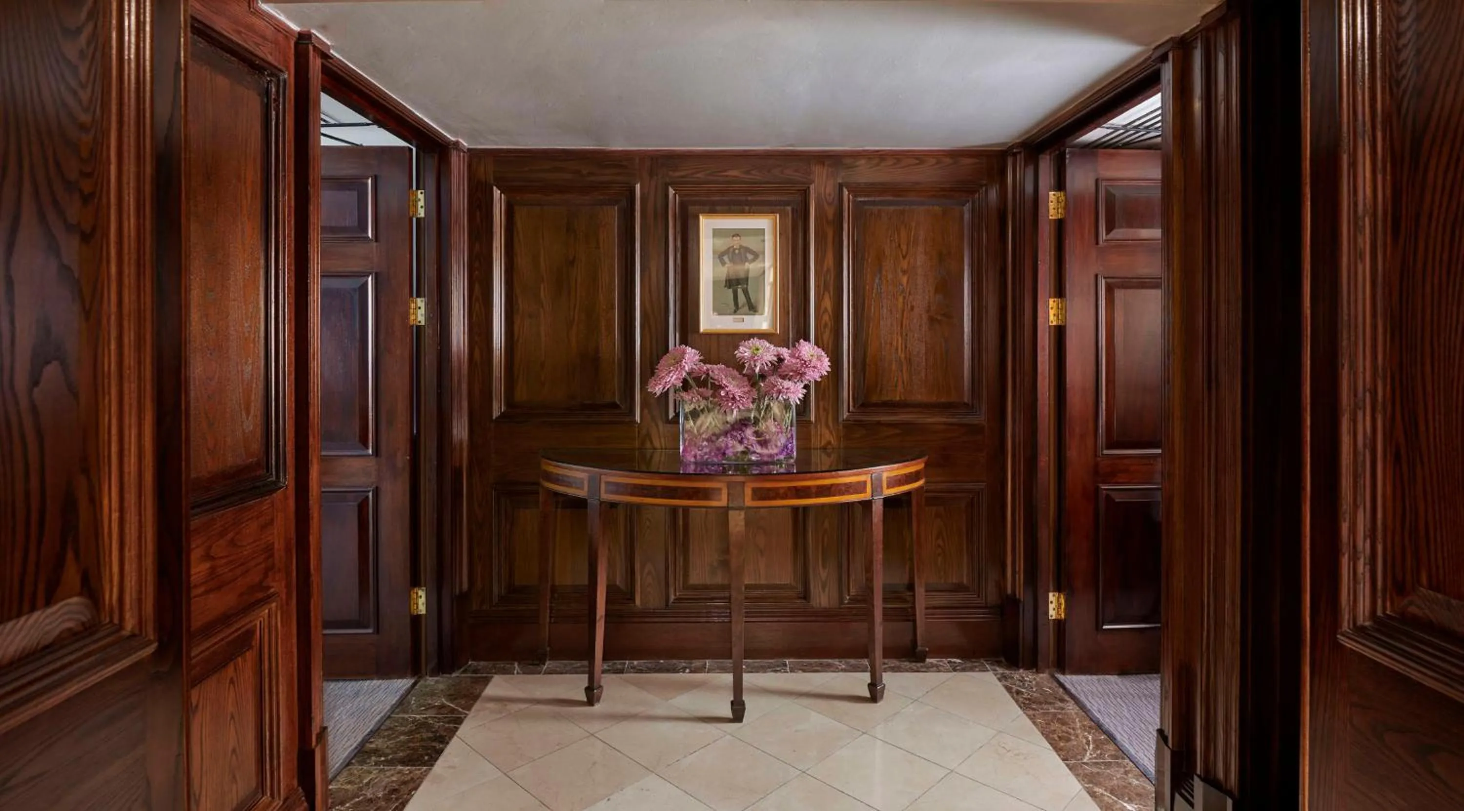 Photo of the whole room in Hyatt Regency London - The Churchill