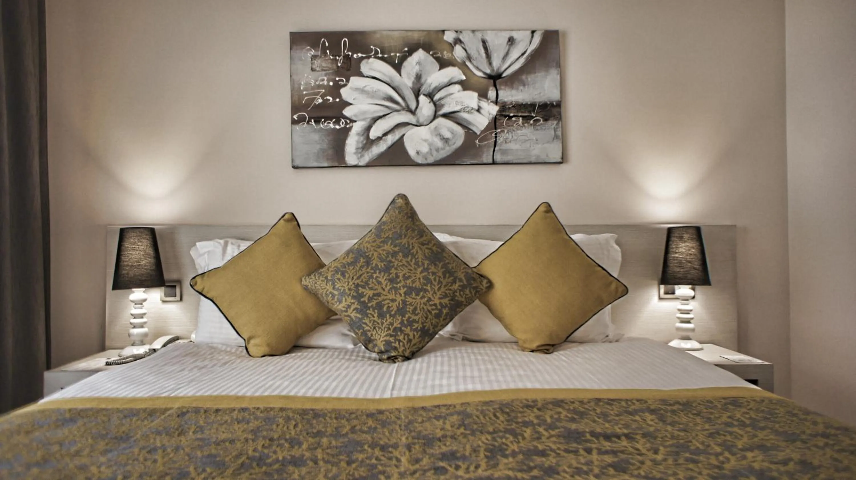 Photo of the whole room in Koza Suite Hotel