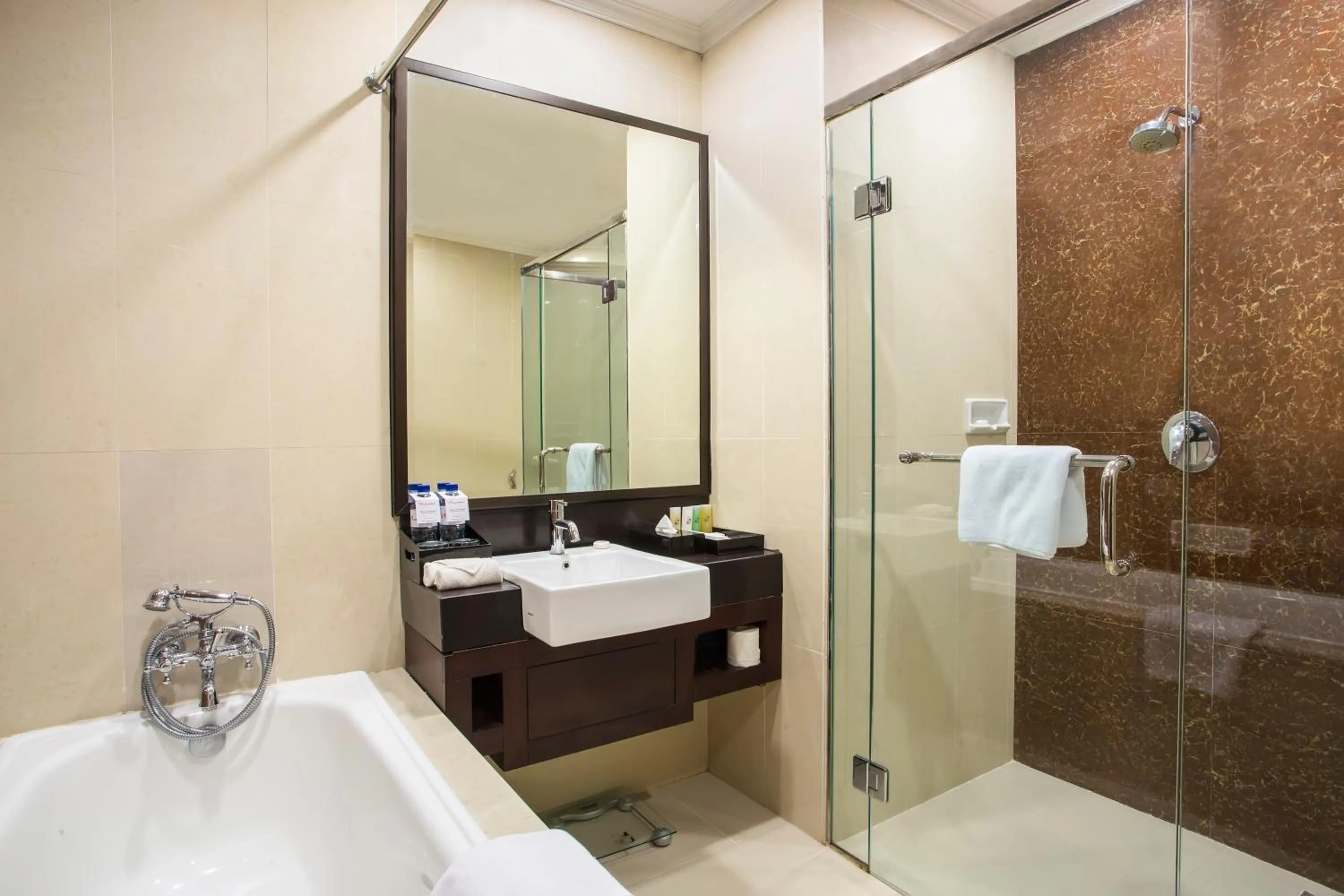 Shower in Swiss-Belhotel Merauke