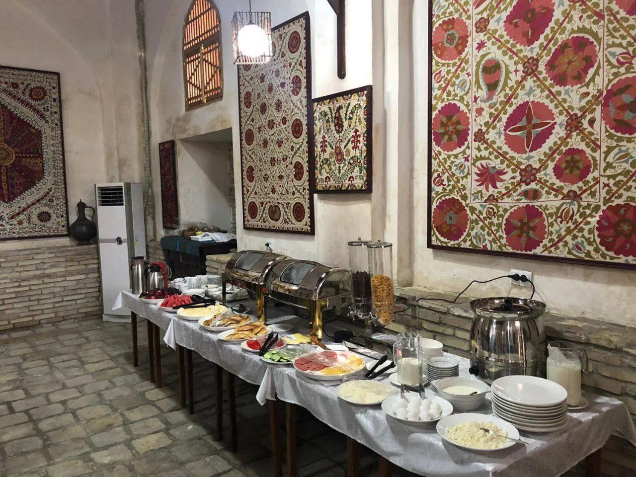 Buffet breakfast in Boutique Hotel Minzifa