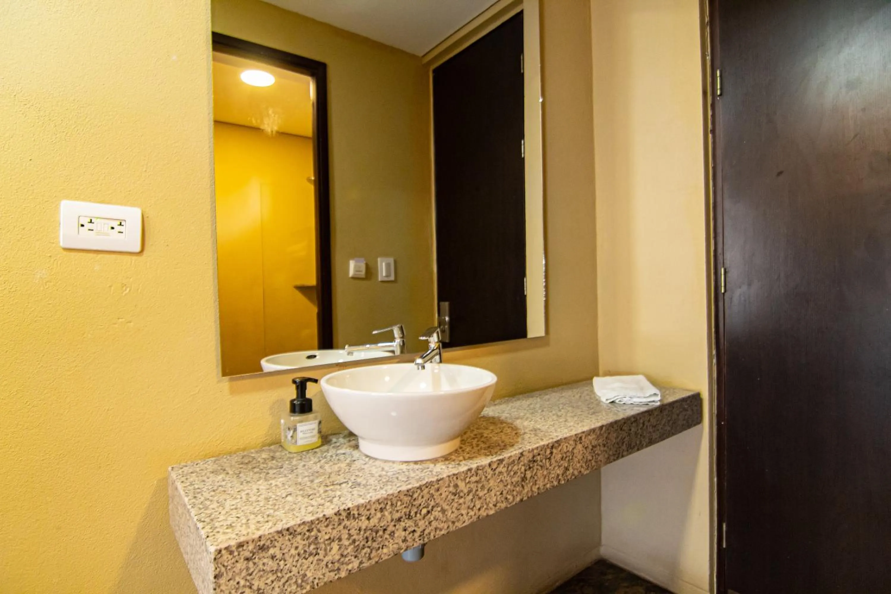 Bathroom in Oasis Fresh Hotel