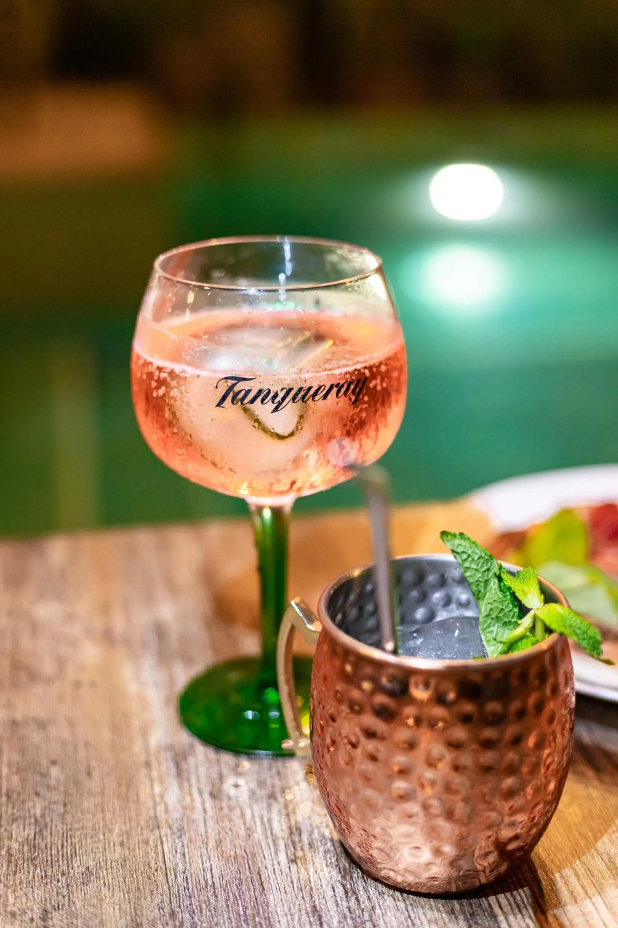 Food and drinks in Oasis Fresh Hotel