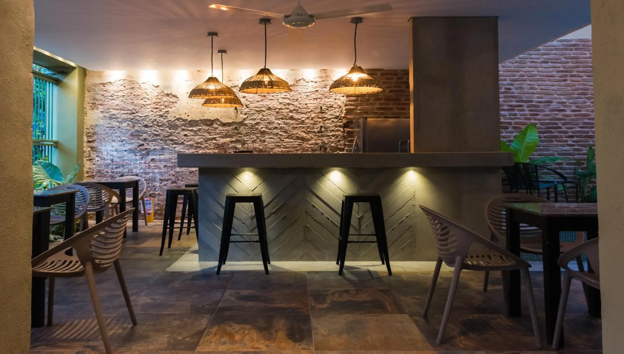 Restaurant/places to eat in Oasis Fresh Hotel