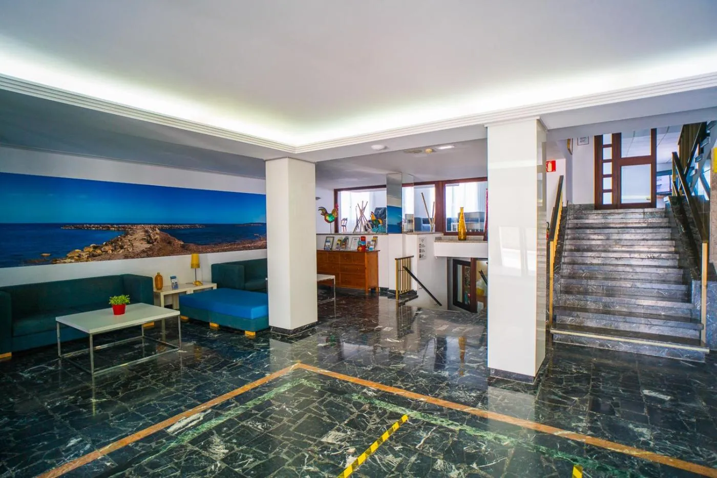 Living room in Hotel Sur