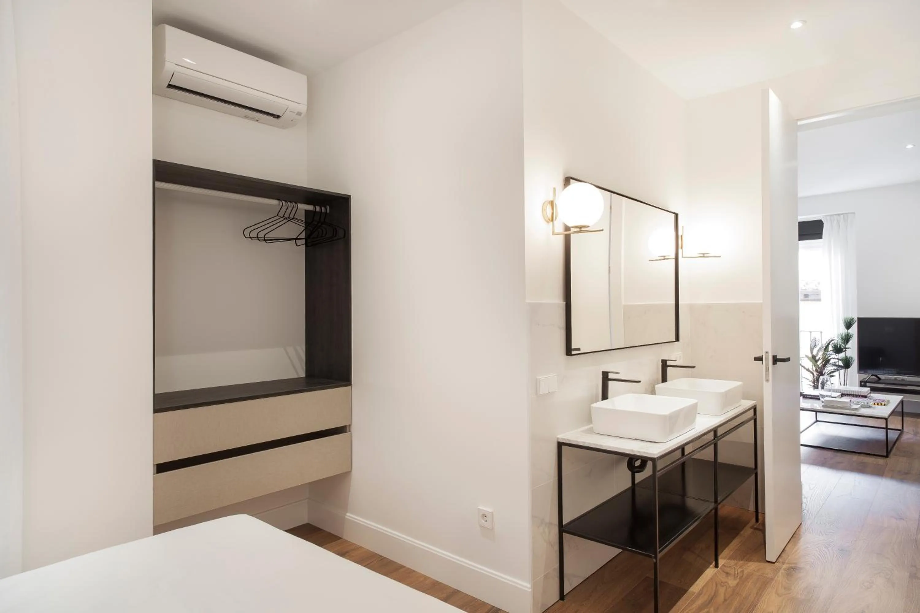 Decorative detail, Bed in Mante House - Malasaña Design