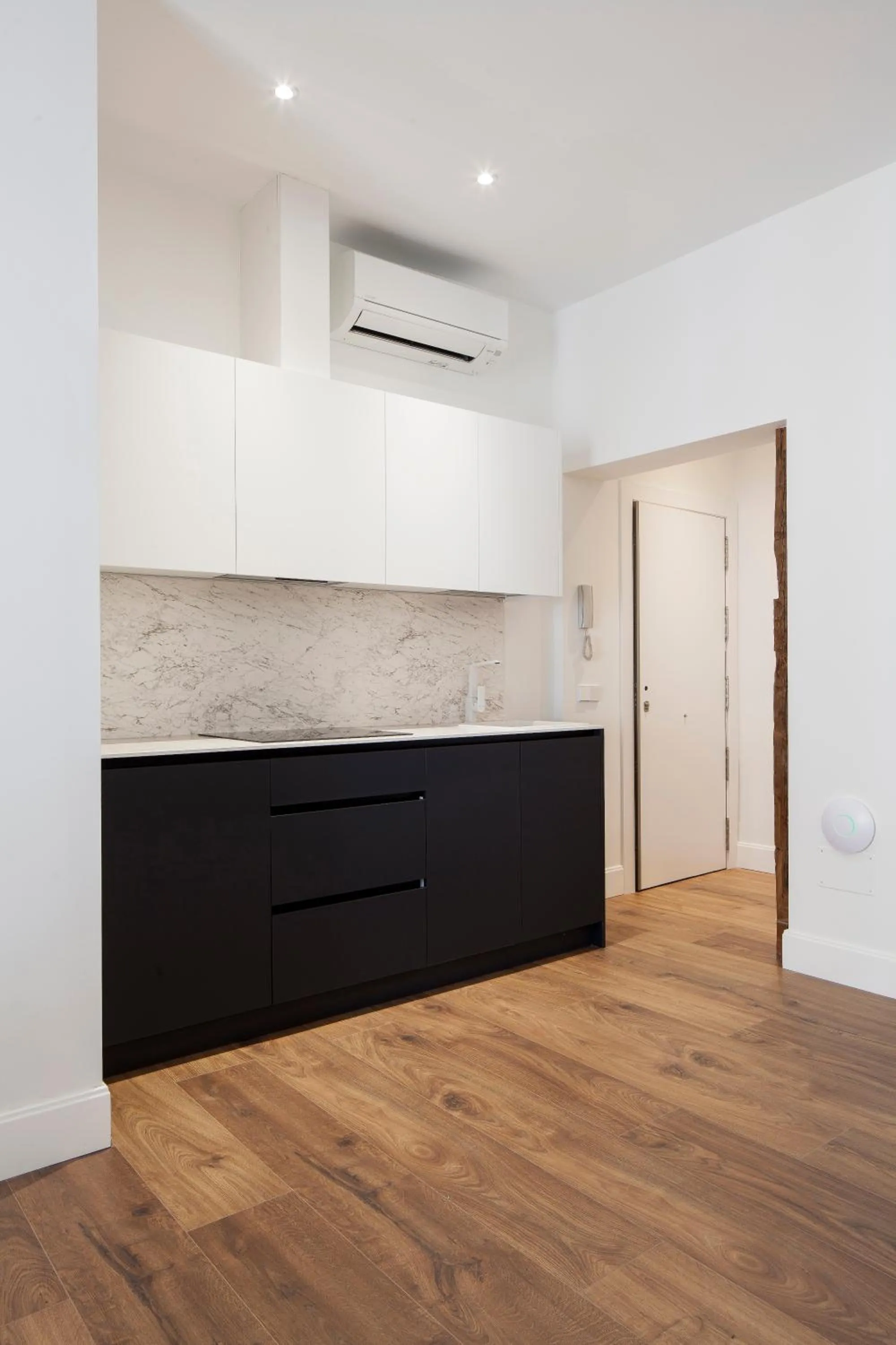 Kitchen or kitchenette in Mante House - Malasaña Design