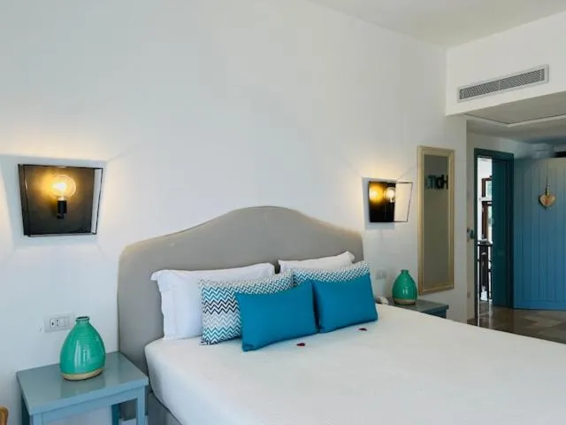 Bed in Romantic Relais Sorrento