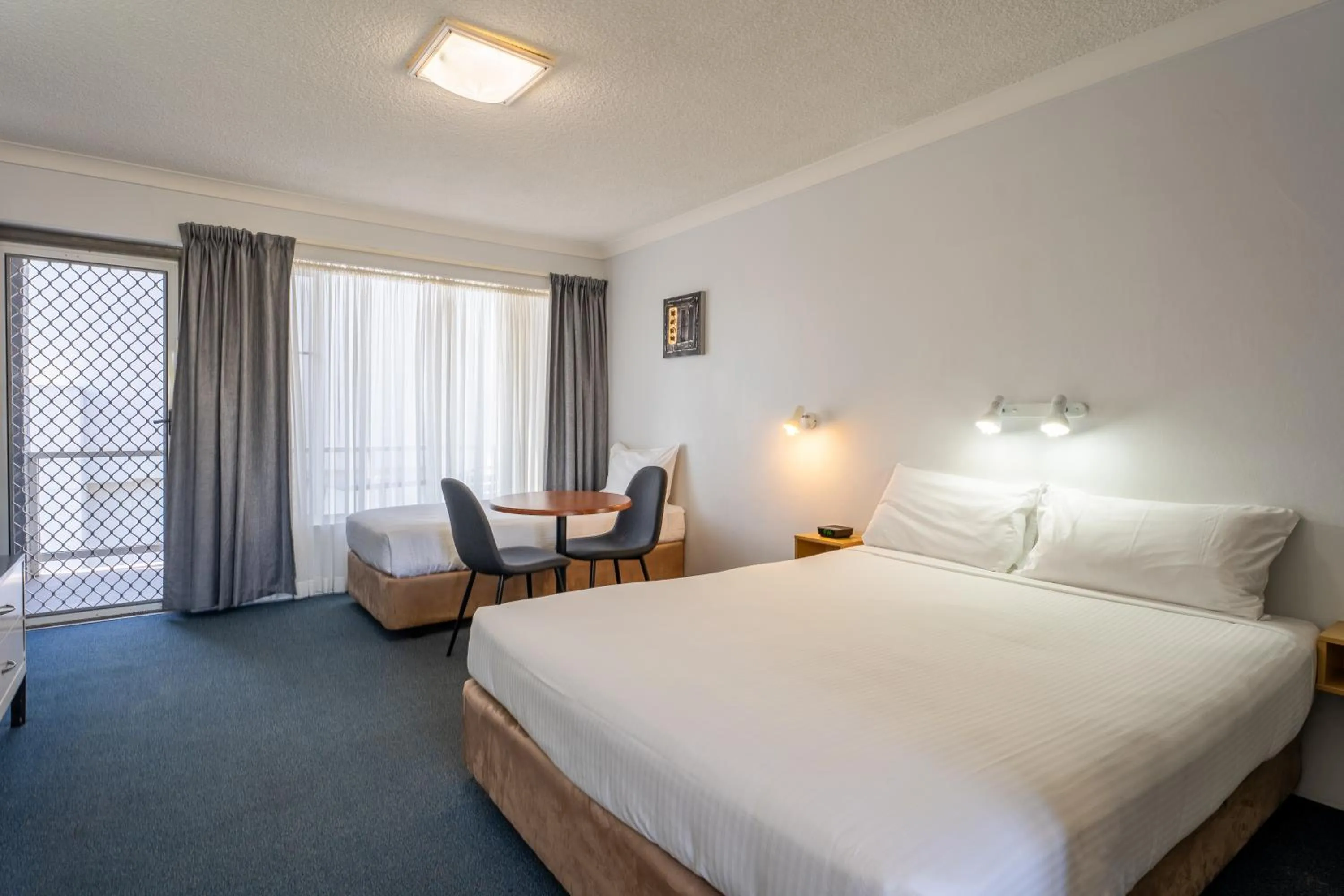 Bedroom, Bed in Port Aloha Motel