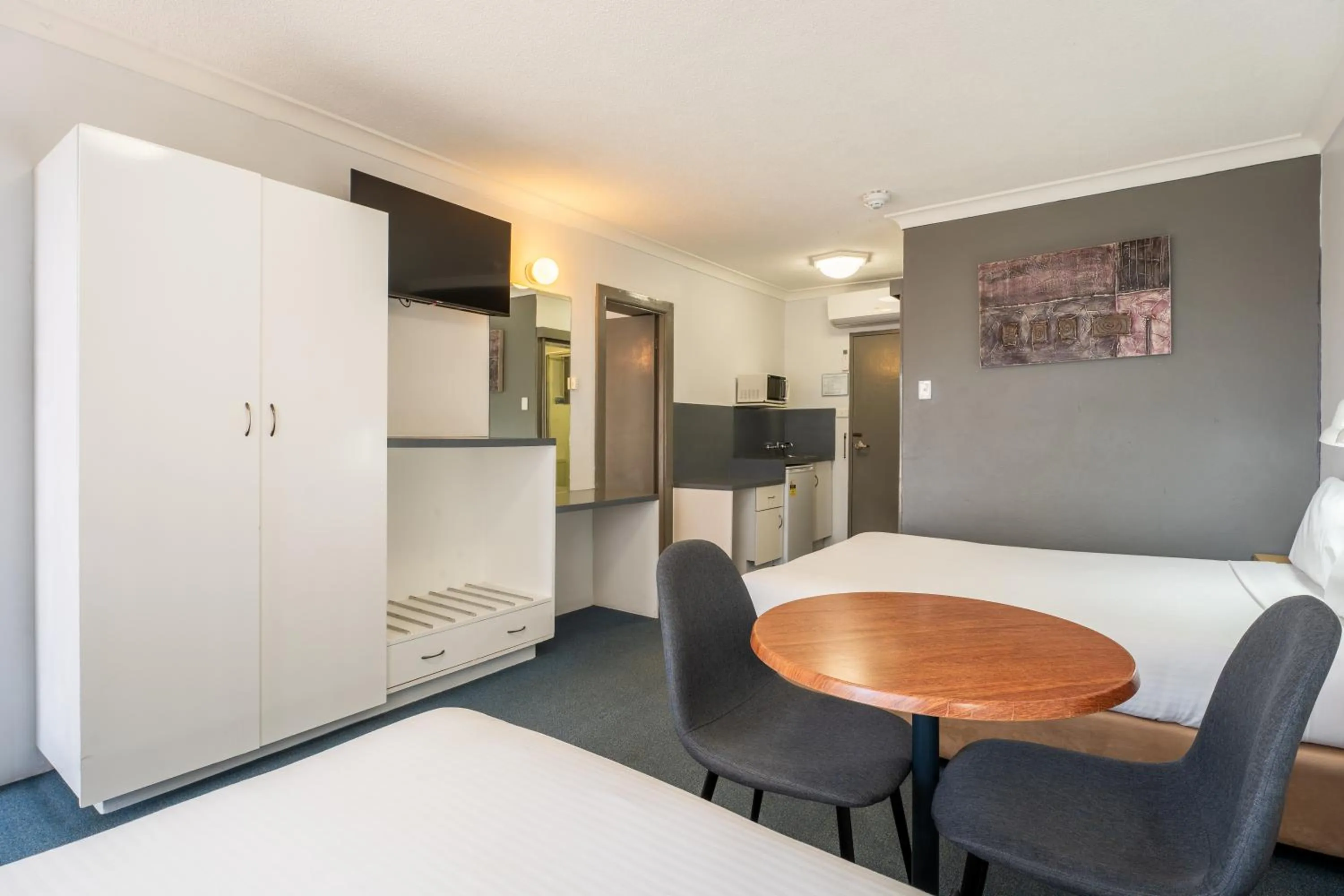 Bedroom, Bed in Port Aloha Motel