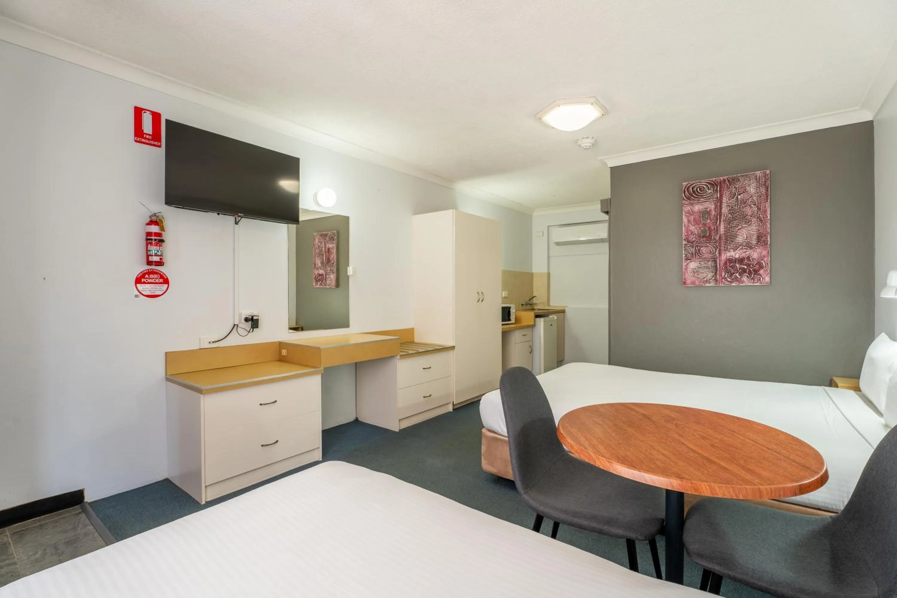 Bedroom in Port Aloha Motel