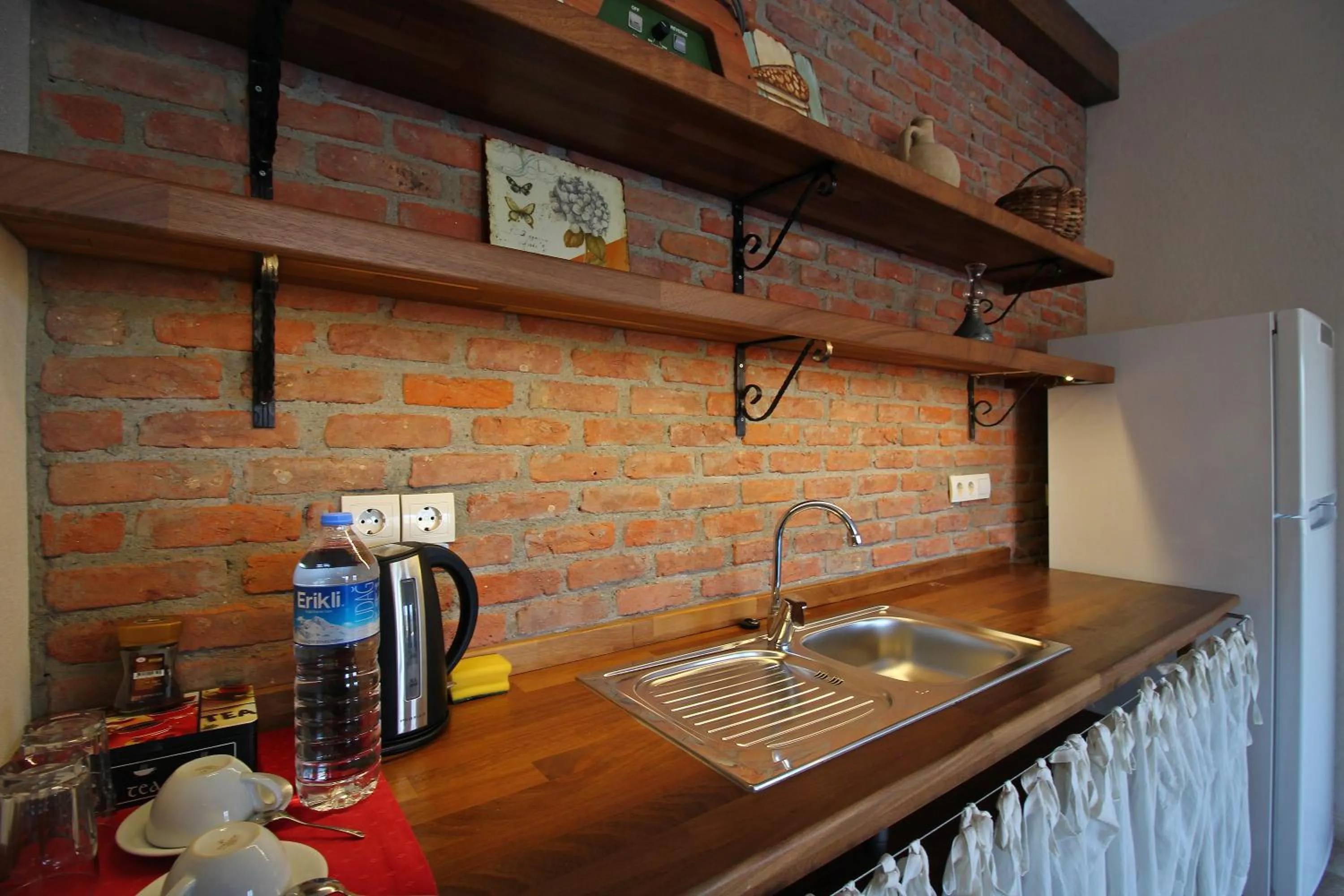 Kitchen or kitchenette in Kekik Otel Selimiye