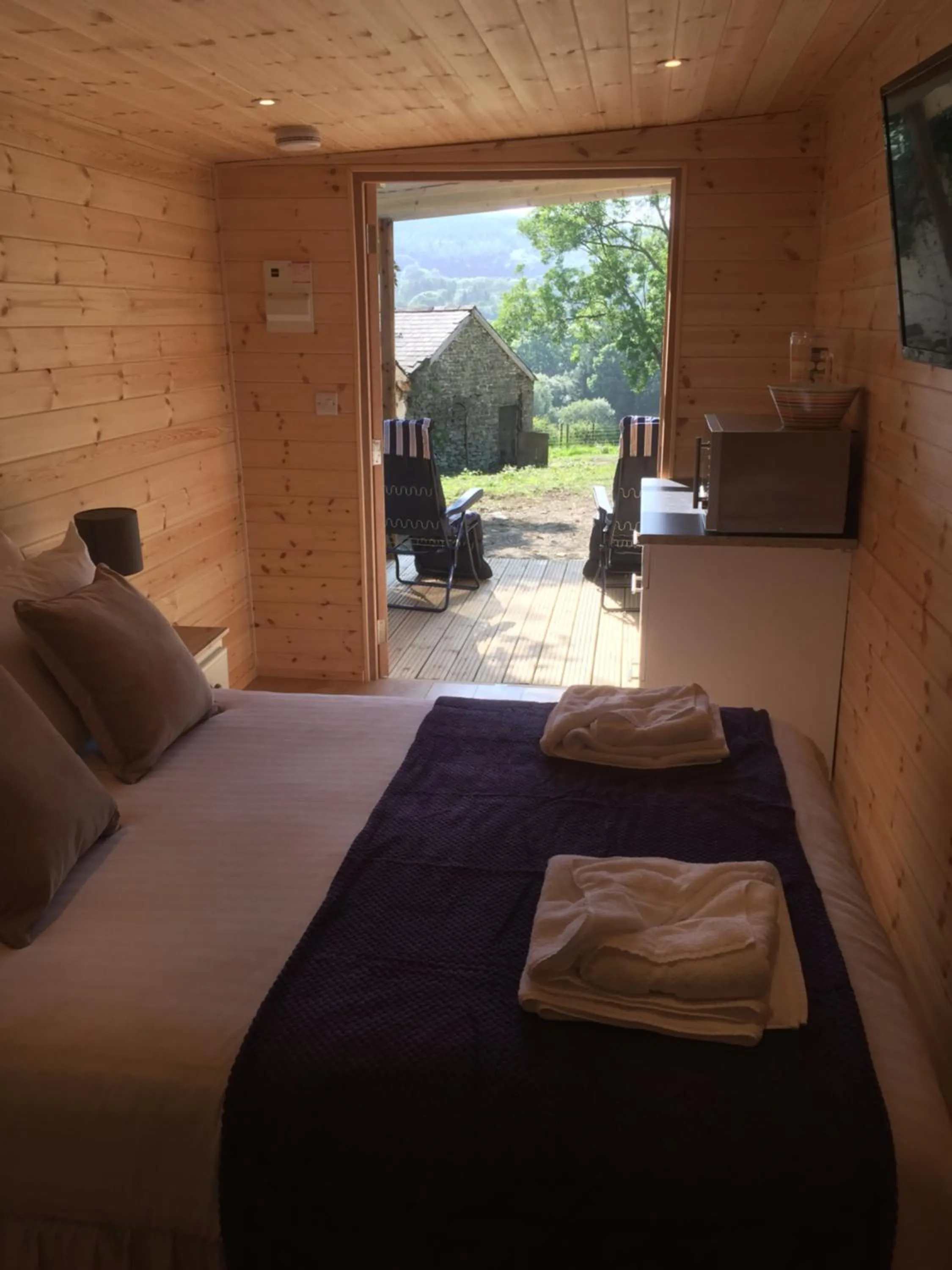 Vacation Home in Romantic Getaway Luxury Wooden Cabin With Private Hot Tub and BBQ