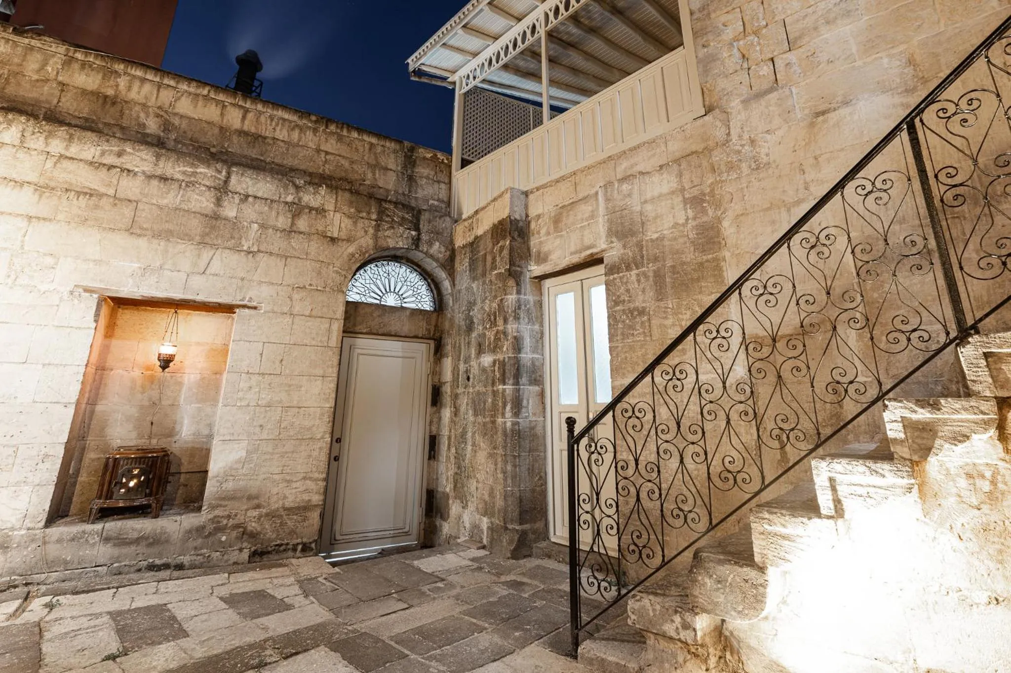 Night in Anadolu Evleri