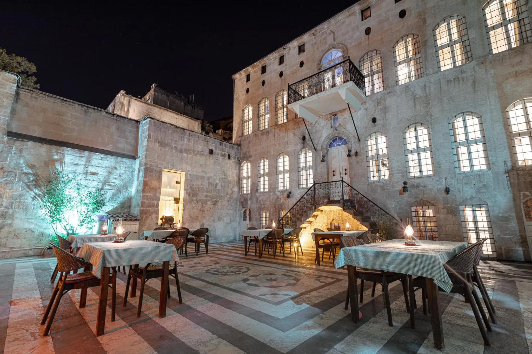 Property building in Anadolu Evleri