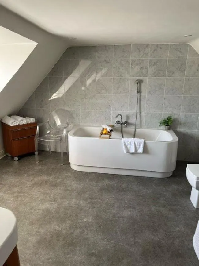 The White Horse Hotel, Romsey, Hampshire - The Coaching Inn Group