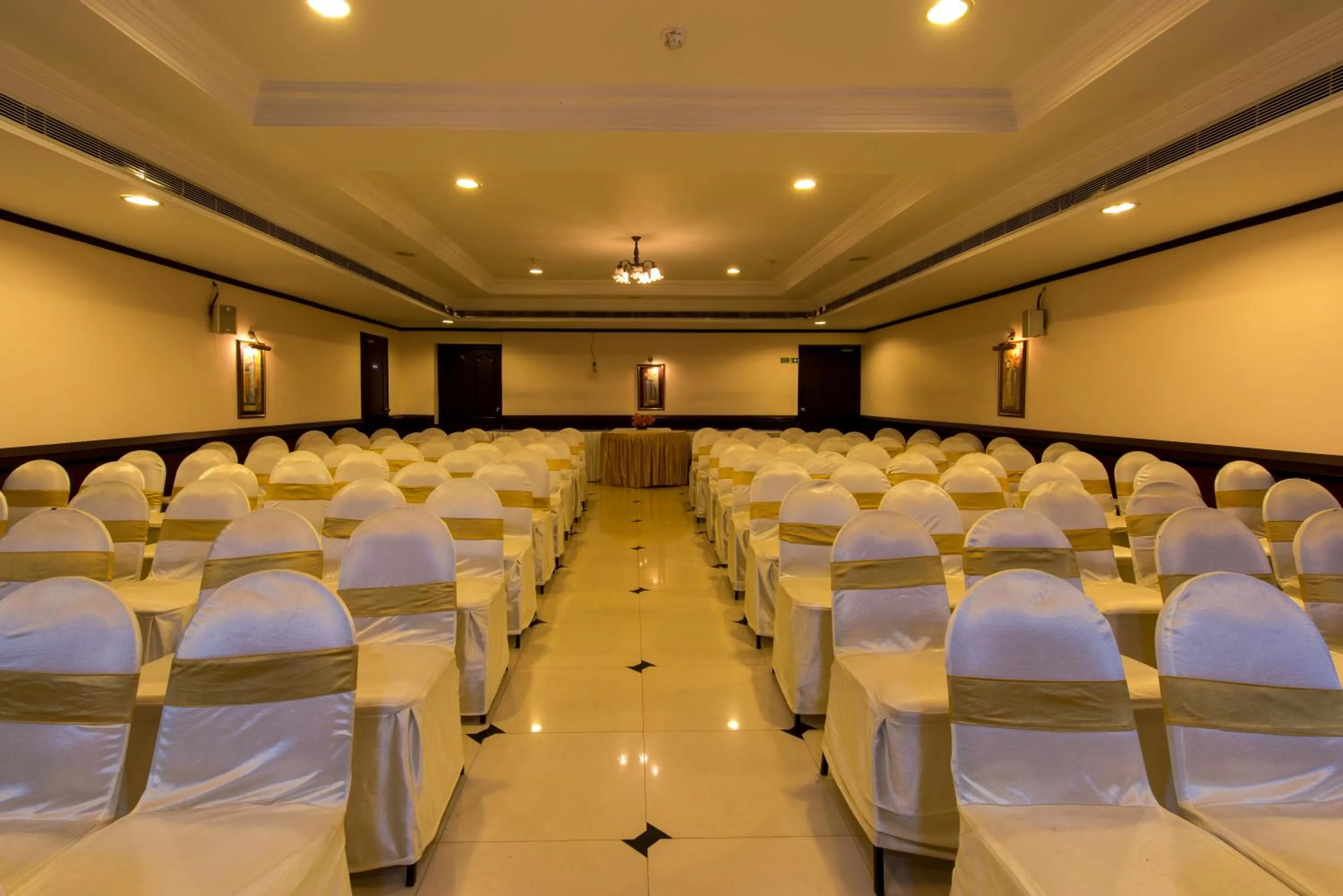 Meeting/conference room in Kallada Regency